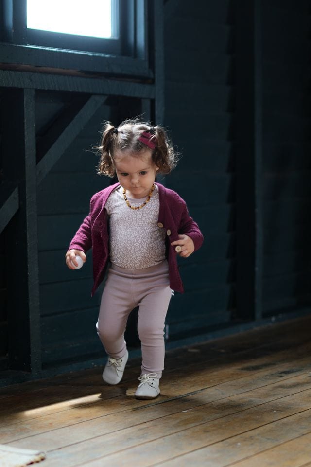 Burrow & Be Girls Pant Rib Leggings - Lavender