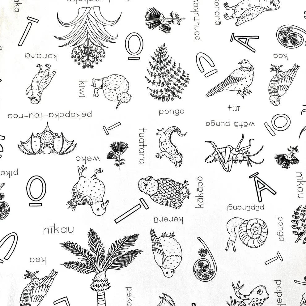 Colour Me Kids Accessory Feeding Hoa o te Ngahere Washable & Reusable Colouring In Tablecloth Set