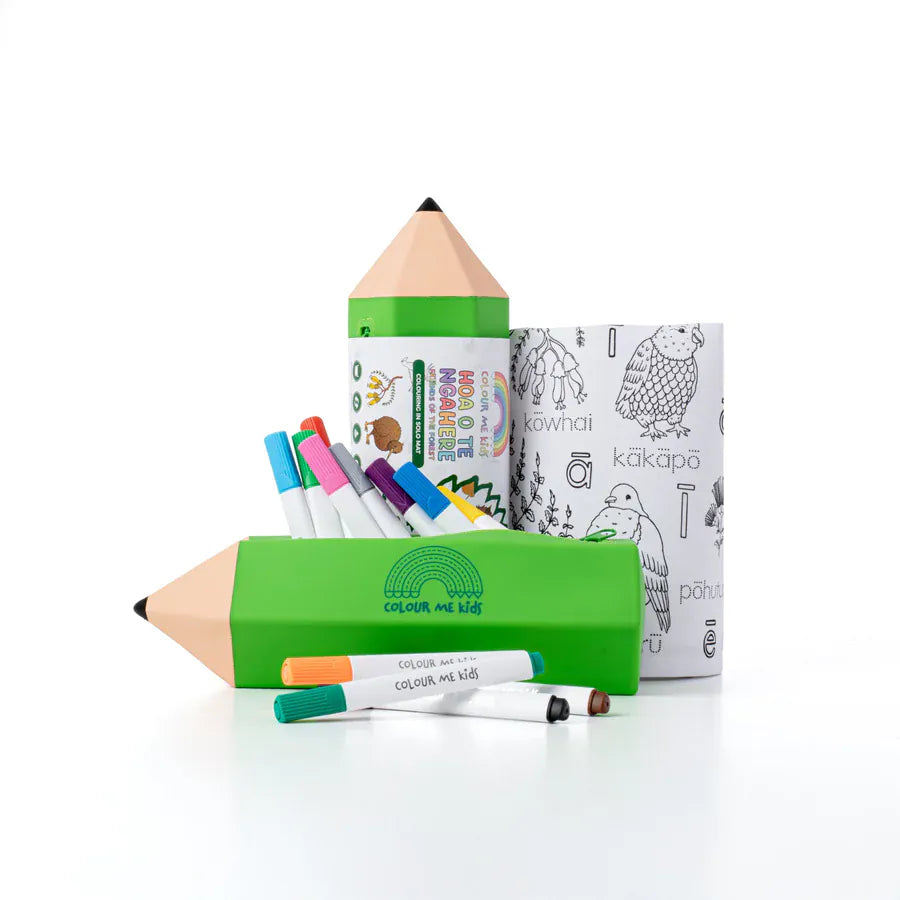 Colour Me Kids Accessory Feeding Washable, Reusable Colouring-In Solo Mats with Pens