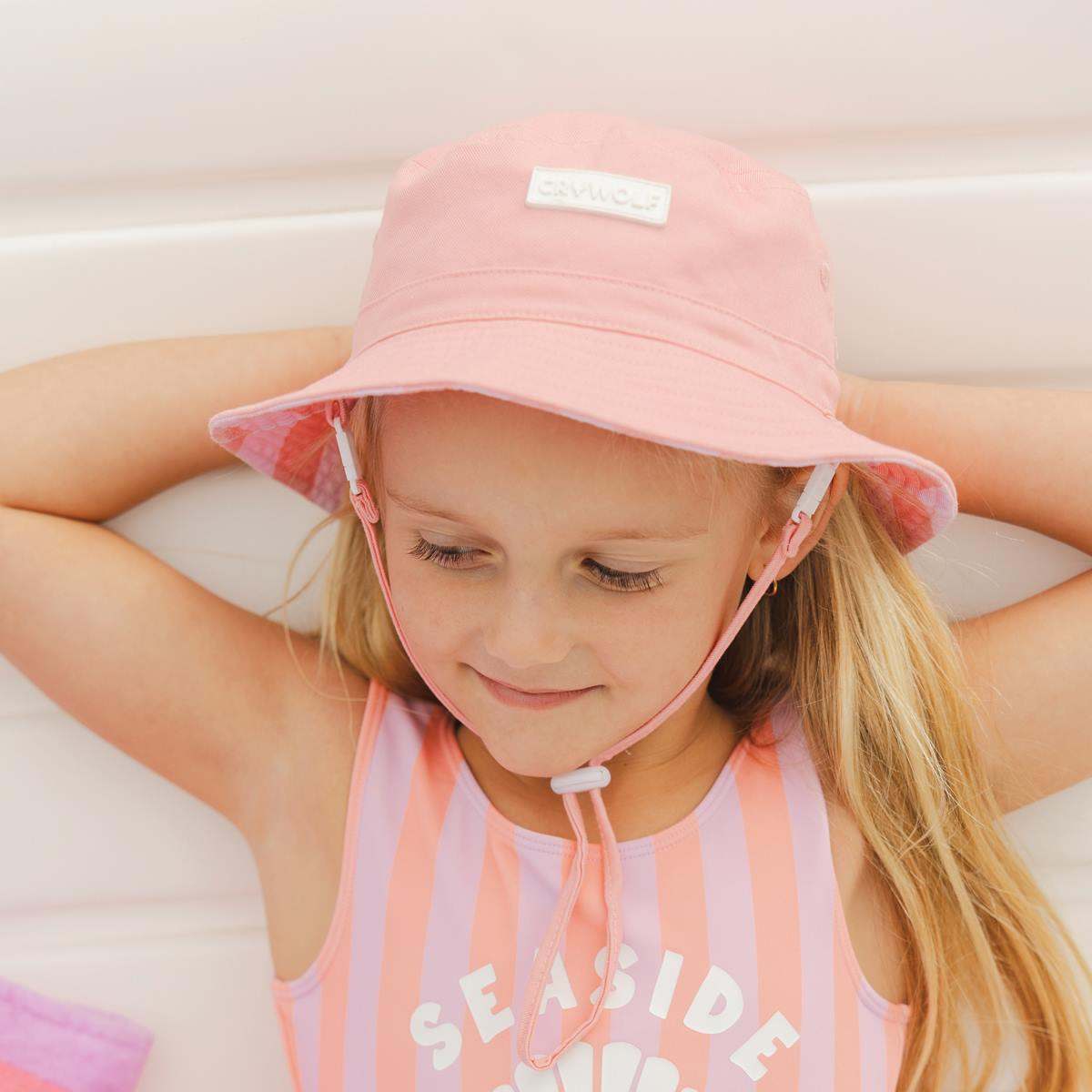 Crywolf Bucket Hat REVERSIBLE BUCKET HAT Flamingo Stripe
