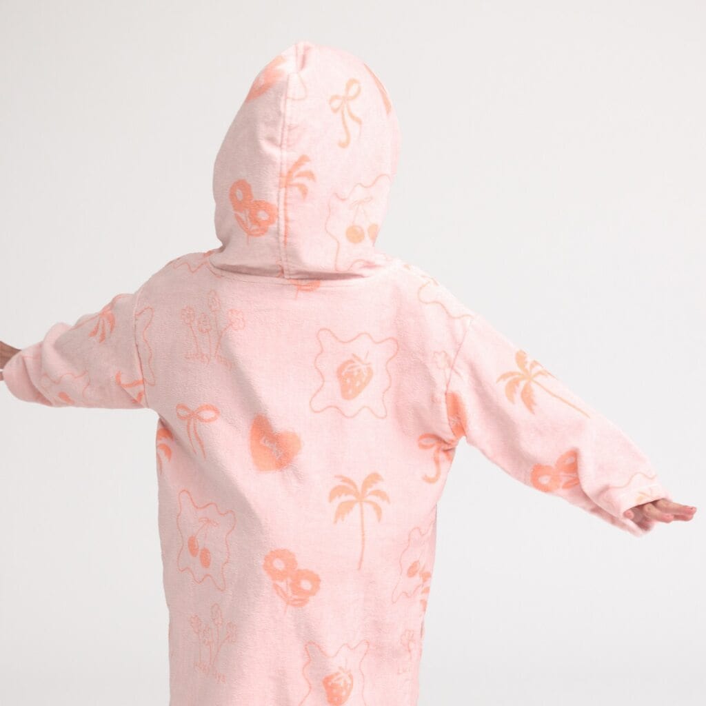 Crywolf Girls Swimwear Everywhere Zip-Up Towel - Pink