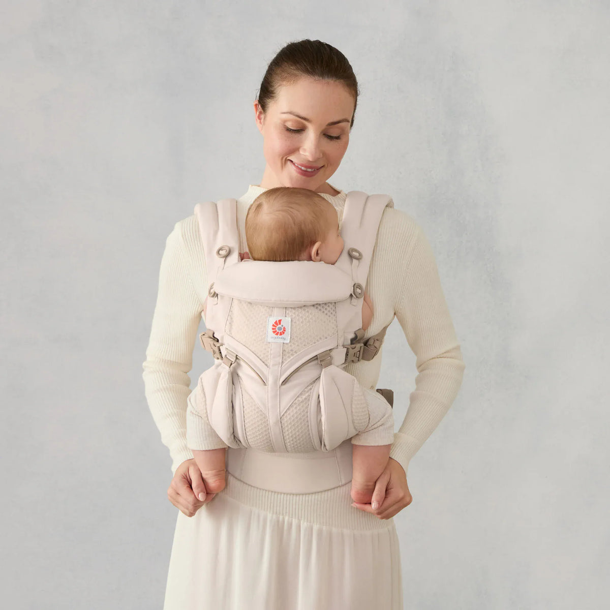 Ergobaby Omni Classic Mesh baby carrier accessory, breathable mesh fabric, ergonomic design for comfortable babywearing.