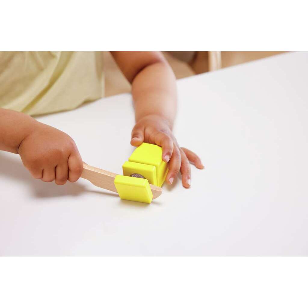 Hape Toys Ding & Pop-up Toaster