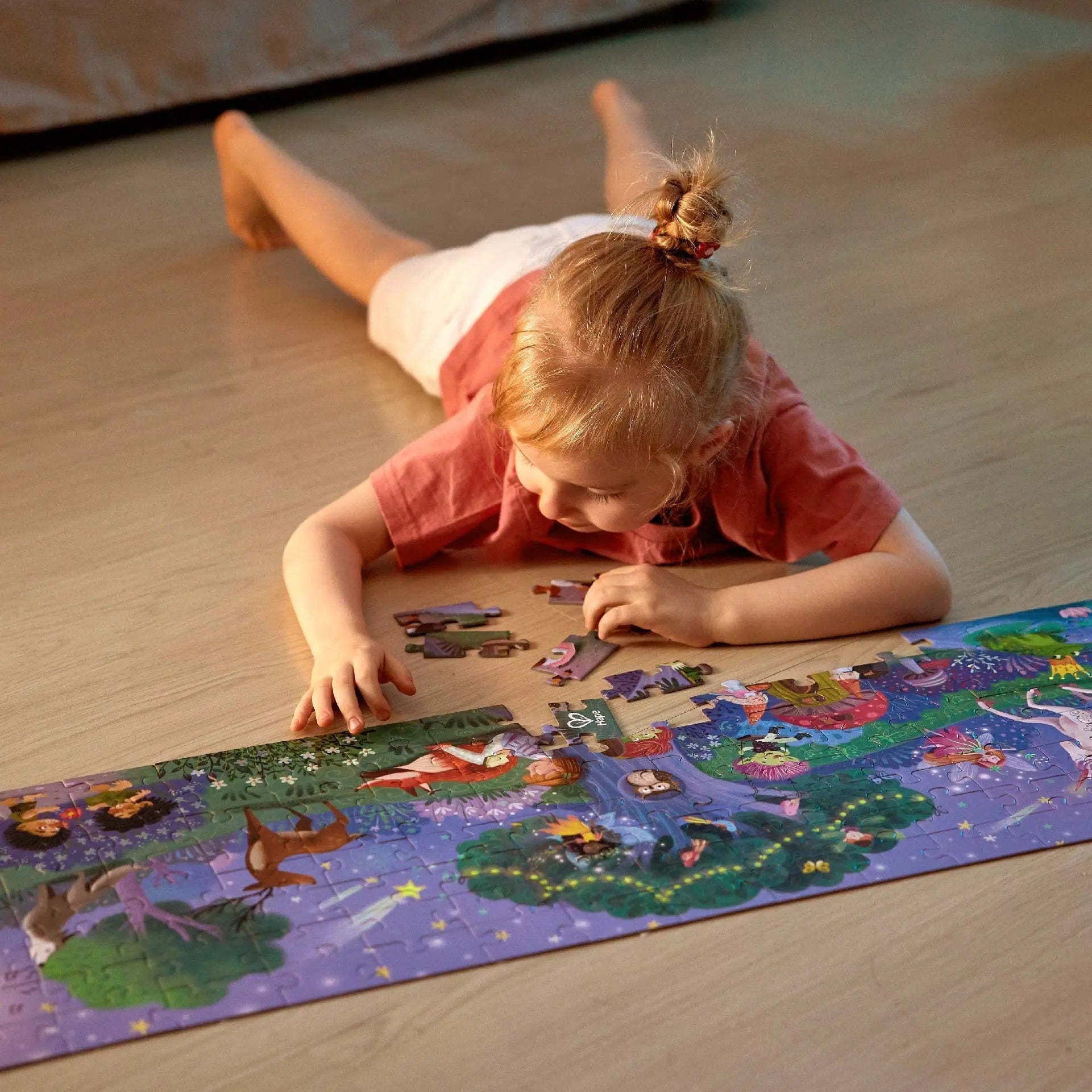 Hape Toys Hape 200 Piece Magic Forest Glow in the Dark Puzzle