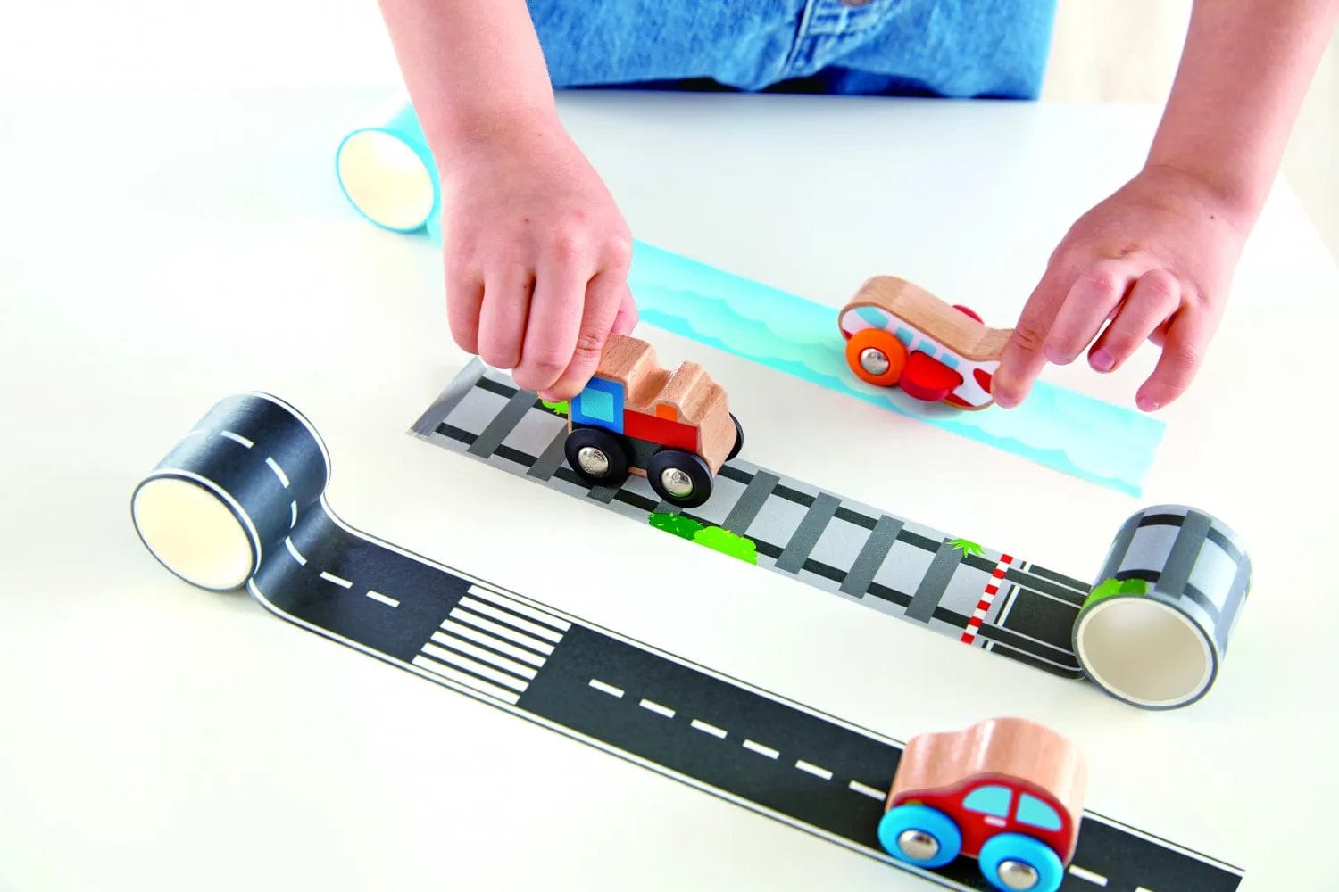 Hape Toys Hape Tape & Roll Car