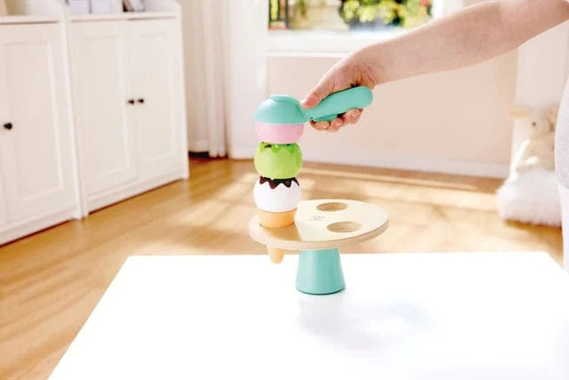 Hape Toys Scoop & Serve Ice Cream Set