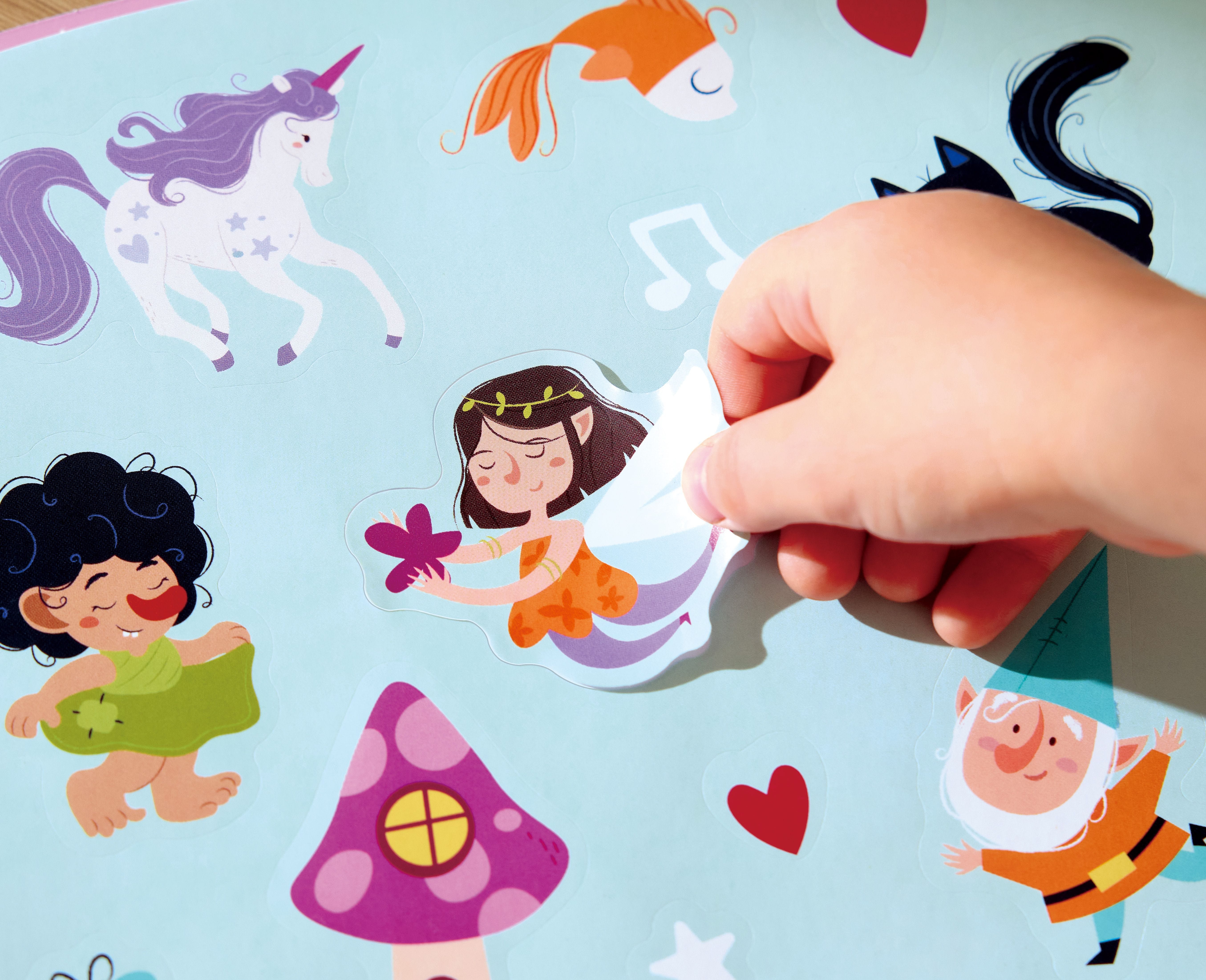 Hape Toys Travel Foil Art Kit