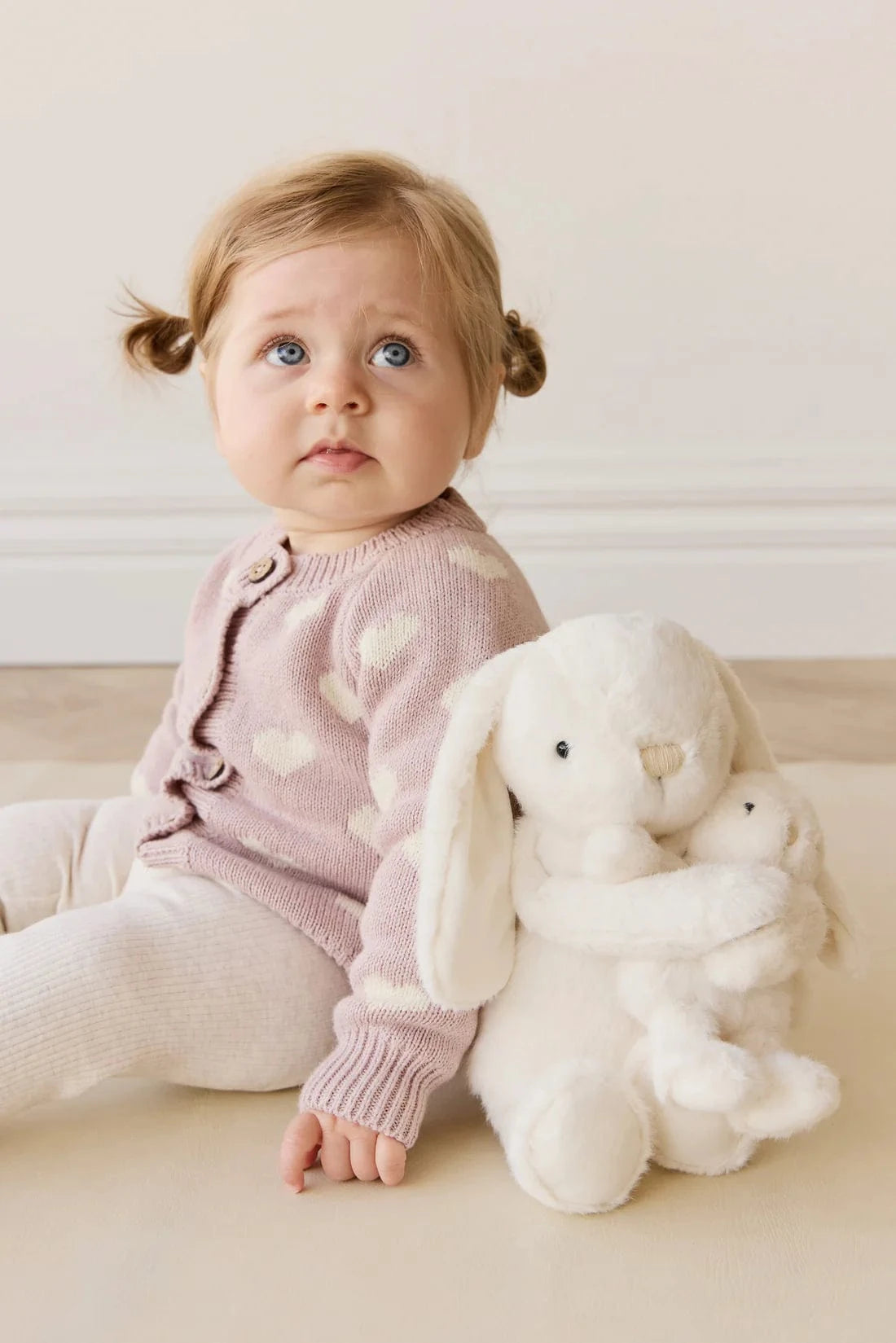 Jamie Kay Toys Soft Snuggle Bunnies - Frankie the Hugging Bunny - Marshmallow