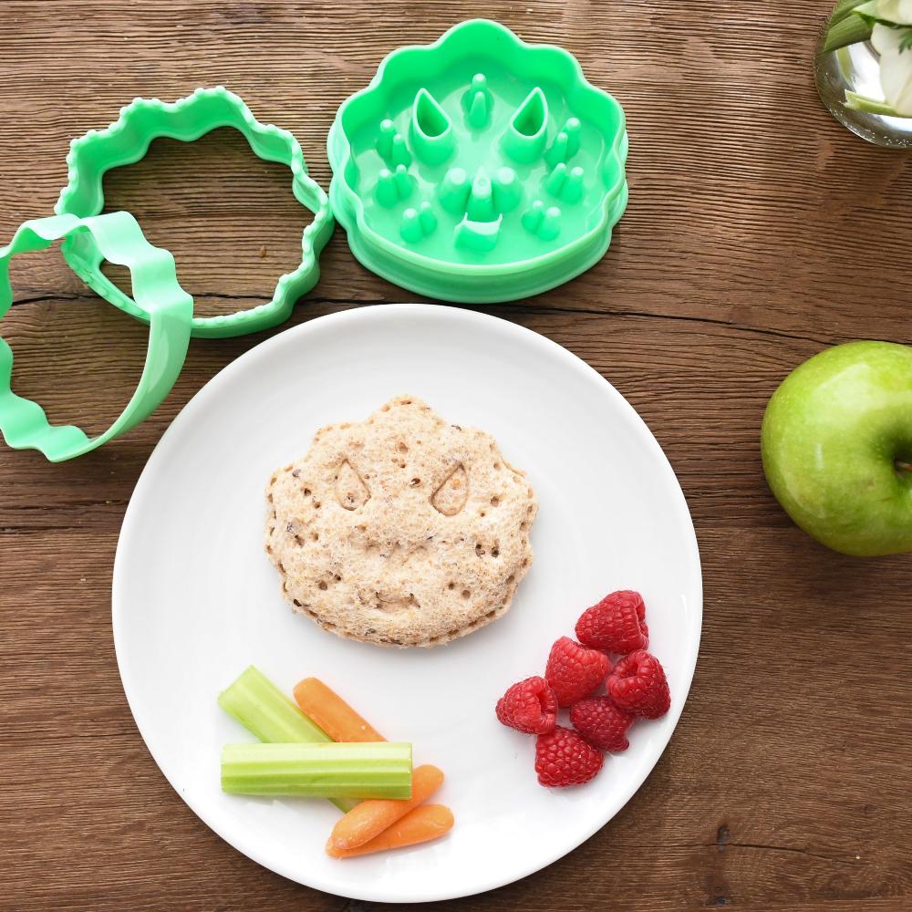 Melii 3-in-1 Sandwich Cutters 2-pack, accessory feeding tools with colorful shapes for fun sandwich shaping.