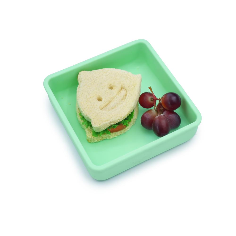 Melii 3-in-1 Sandwich Cutters 2-pack for accessory feeding, featuring colorful shapes for fun food presentation.
