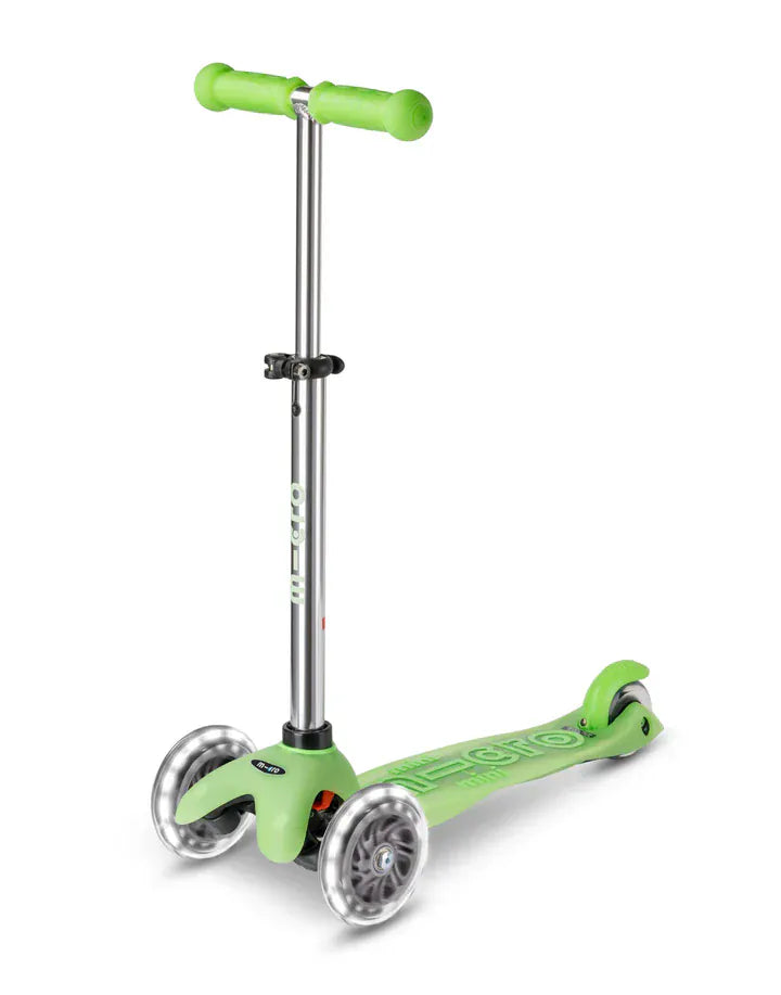 Micro Toys Icy Lime Micro Mini Deluxe Glow LED 3 Wheel Scooter