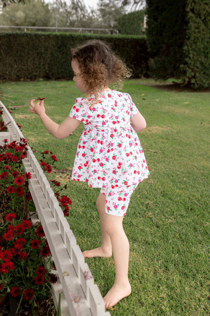 Milky Girls Tee Sweet Cherry Swing Tee