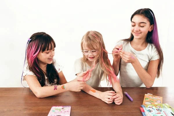 Ooly Accessory Hair Hair Doodlers Hair Crayons