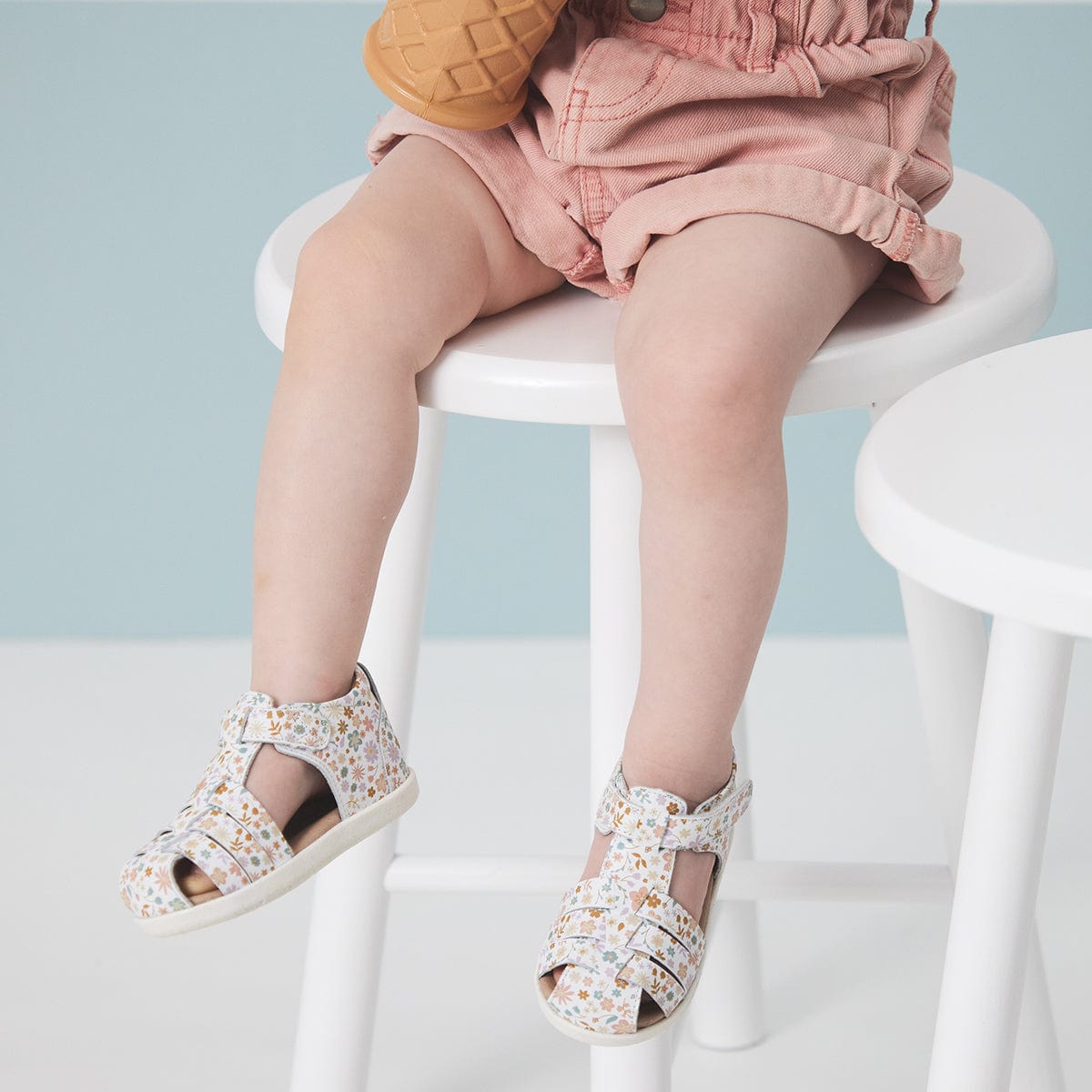 Pretty Brave Girls Shoes Billie Sandal in Botanical