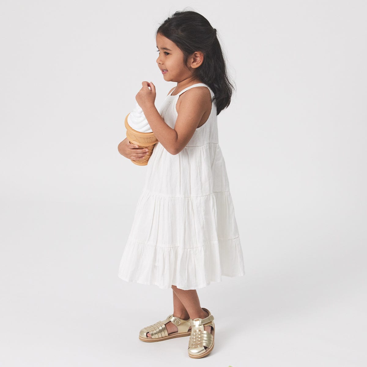 Pretty Brave Girls Shoes Frankie Sandal in Gold