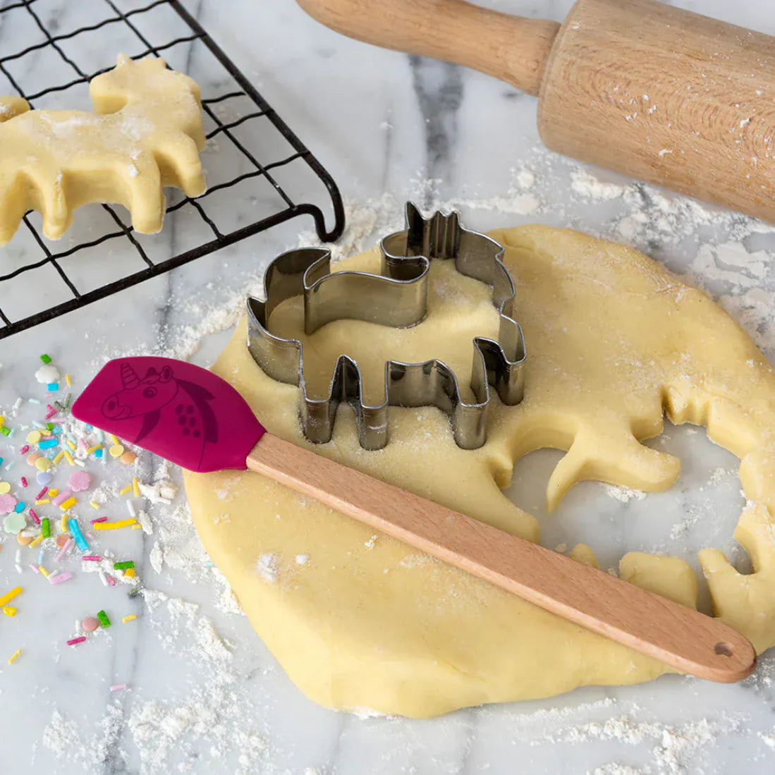 Rex London Feeding Cookie Cutter & Mini Spatula