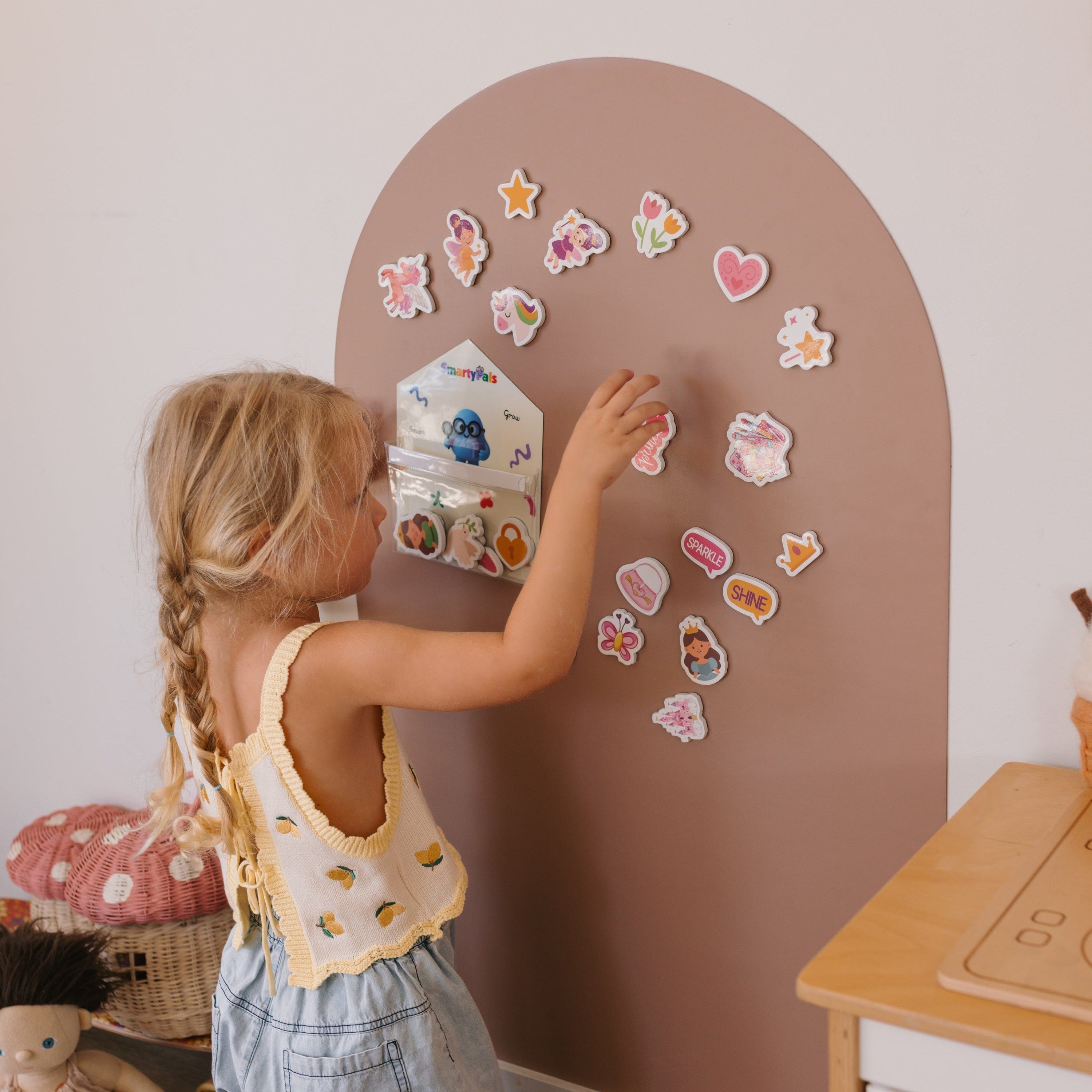 SmartyPals Toys Magnetic Pen Holder