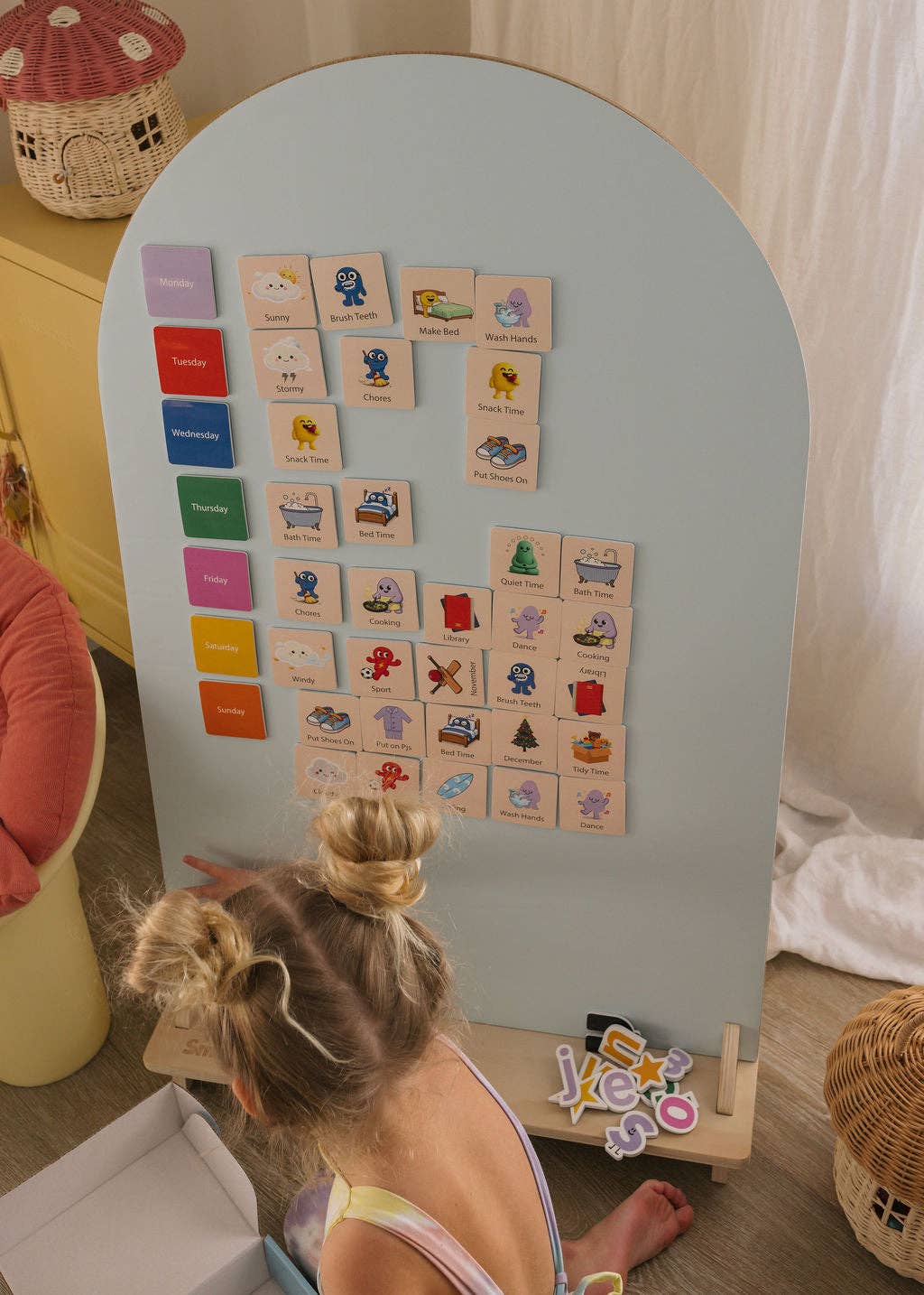 SmartyPals magnetic routine set for kids with colorful magnets and themed scenes for educational play and organization.
