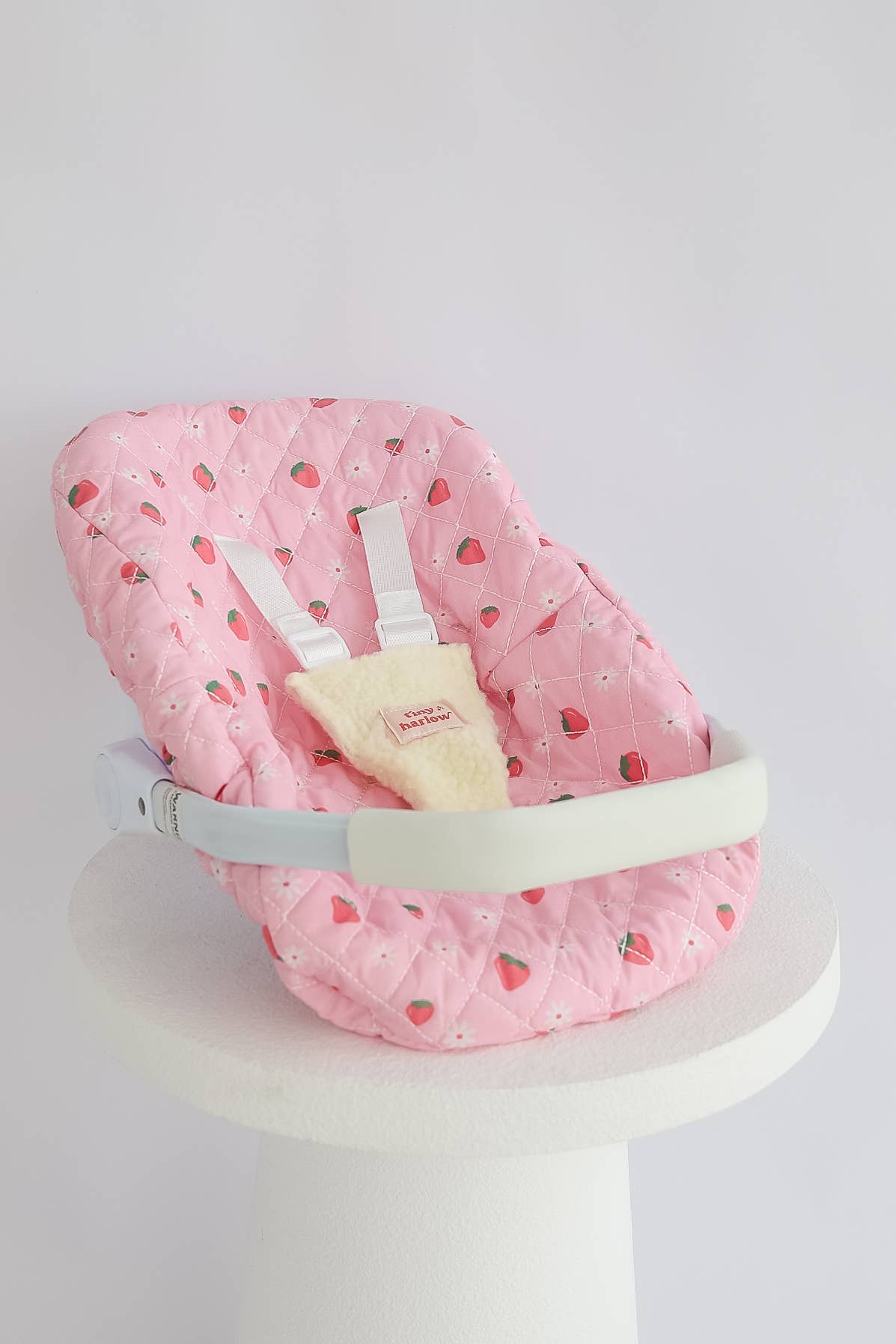 Tiny Harlow Toys Tiny Harlow Dolls Car Seat Capsule - Strawberry Picnic
