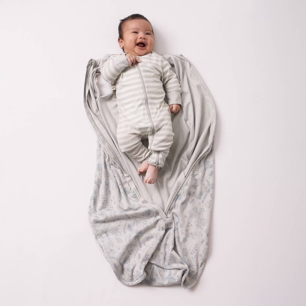 Woolbabe Linen 3-24M Woolbabe 3 Season Front Zip Sleeping Bag - Pebble Wilderness