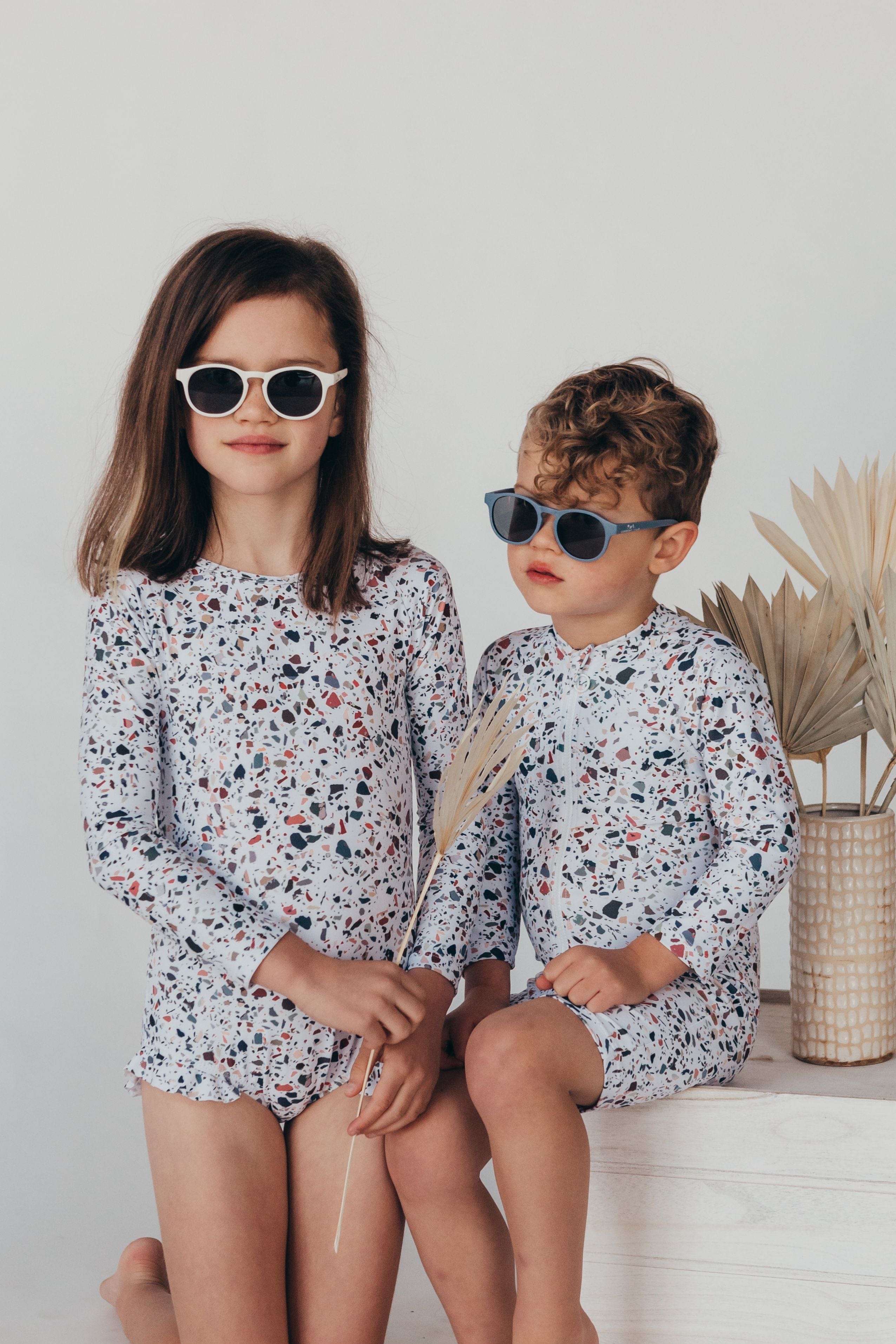 Current Tyed Accessory Sunglasses Keyhole Sunnies