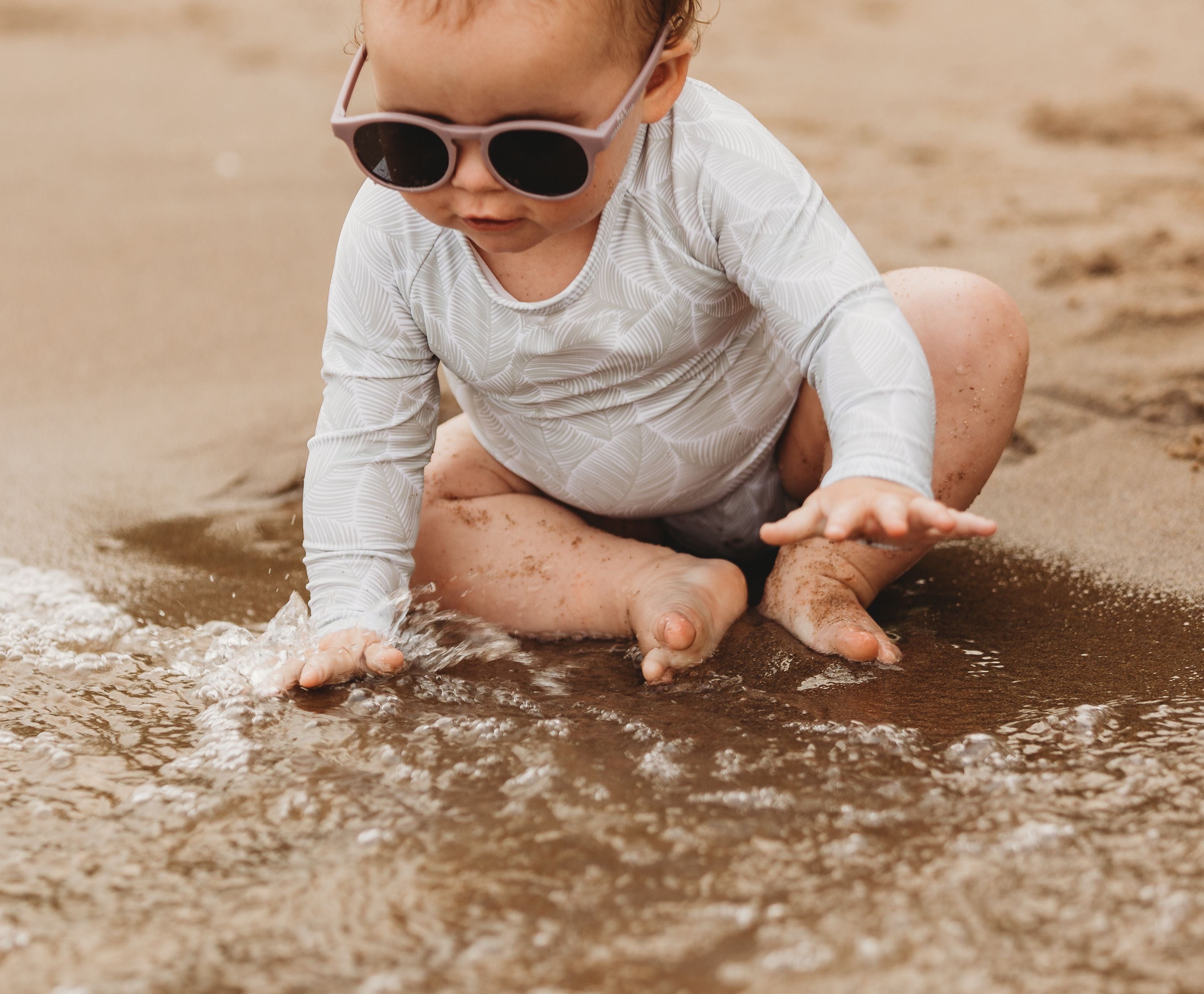 Current Tyed Accessory Sunglasses Keyhole Sunnies