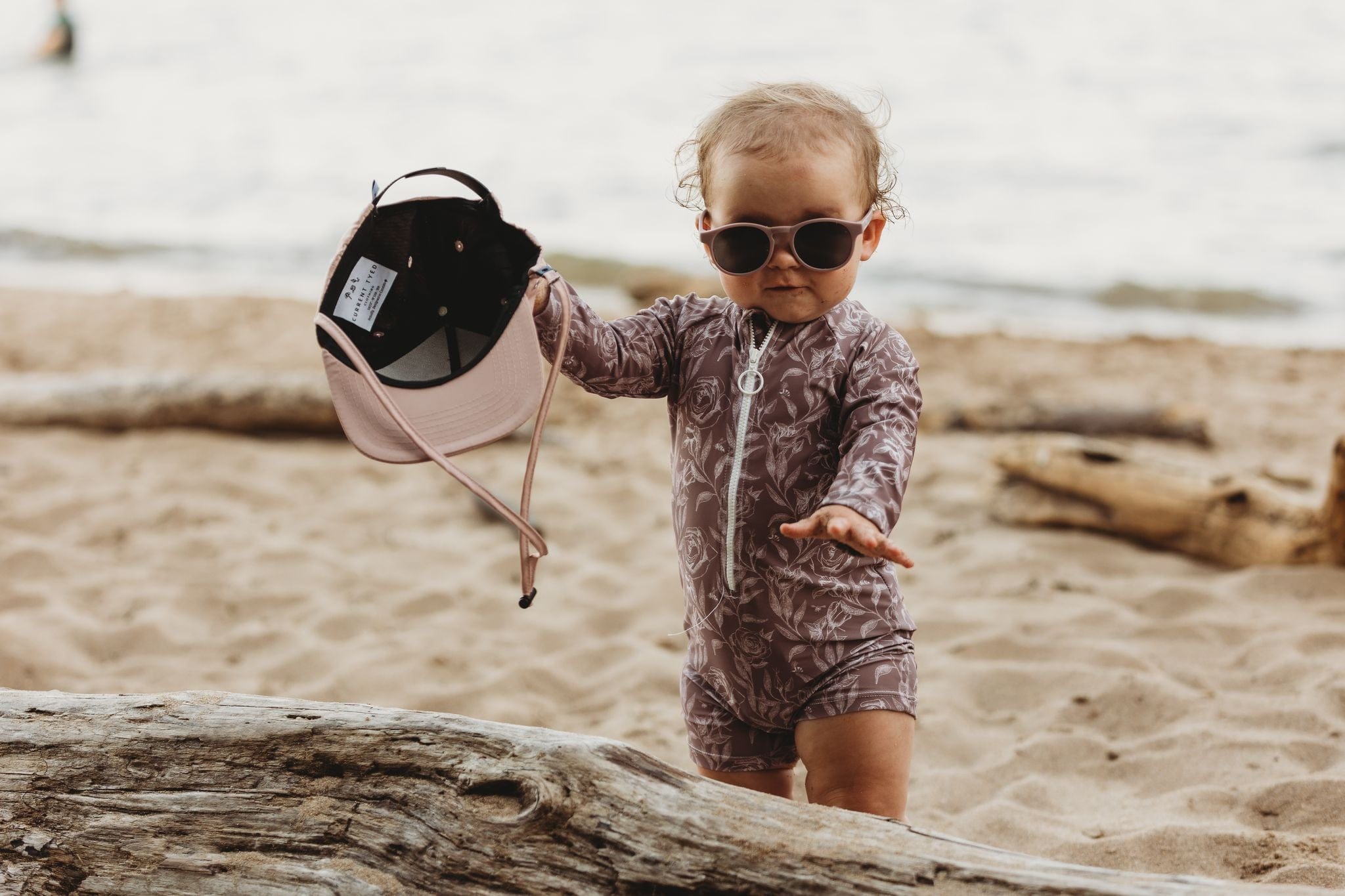 Current Tyed Accessory Sunglasses Keyhole Sunnies