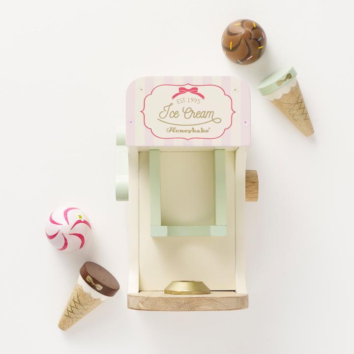 Le Toy Van Toys Ice Cream Machine