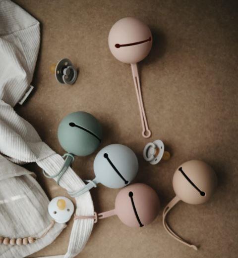 Mushie Pacifier Holder - Parnell Baby Boutique