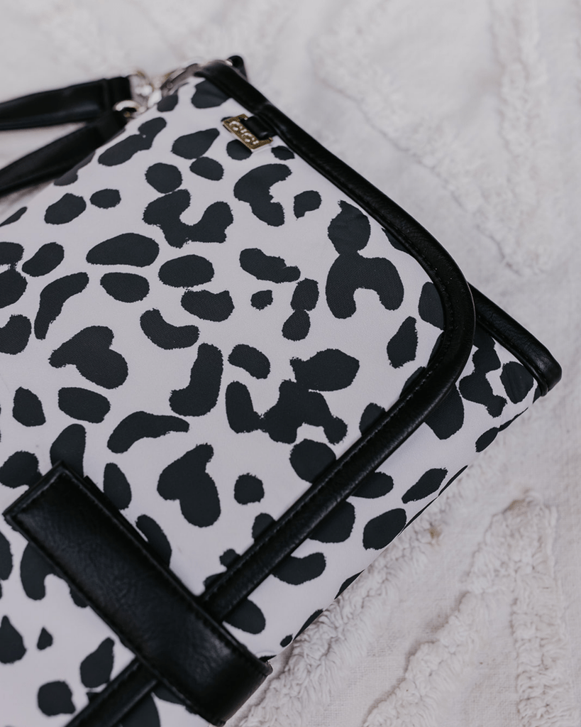 OiOi Baby Care OiOi Change Clutch - Dalmatian