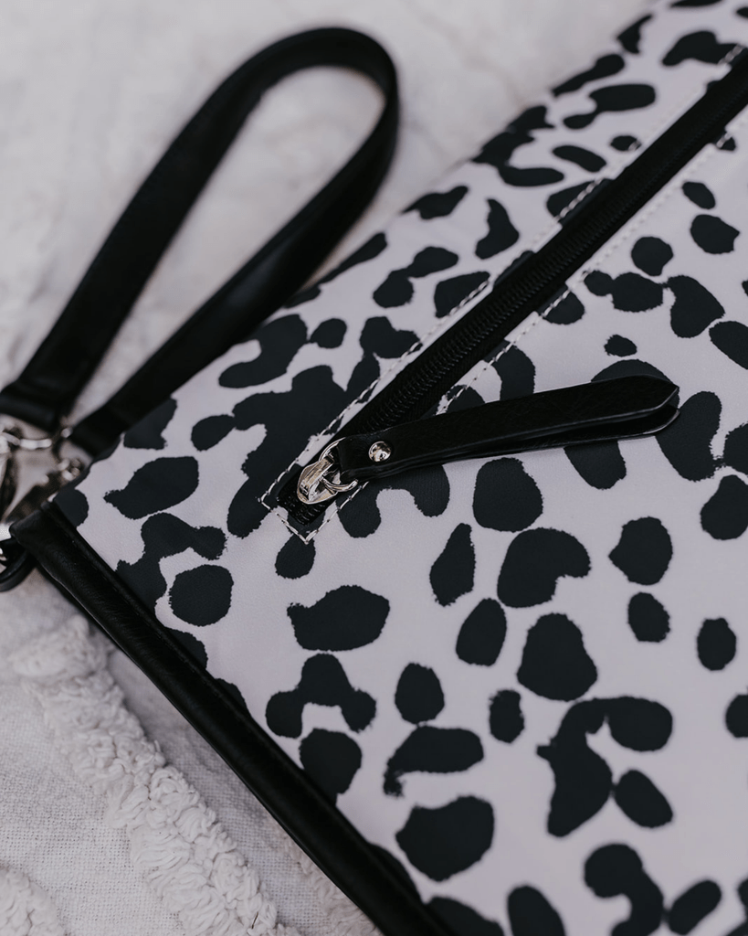 OiOi Baby Care OiOi Change Clutch - Dalmatian