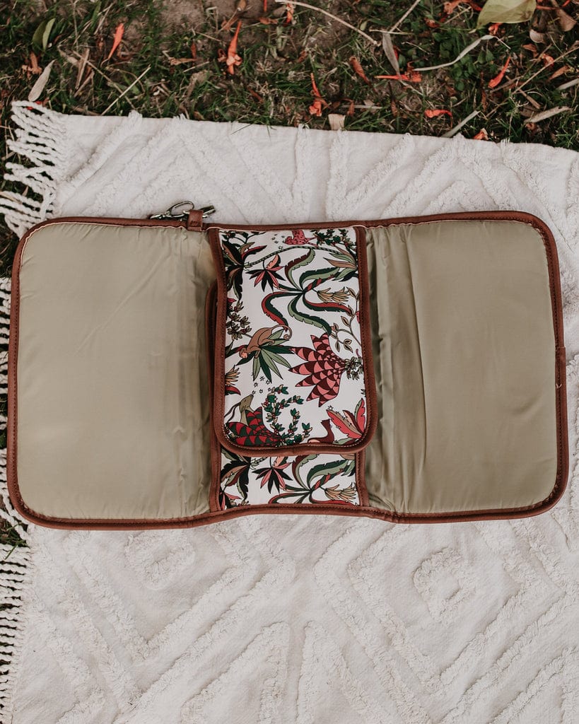 OiOi Baby Care OiOi Change Clutch - Jungle Cream/Tan