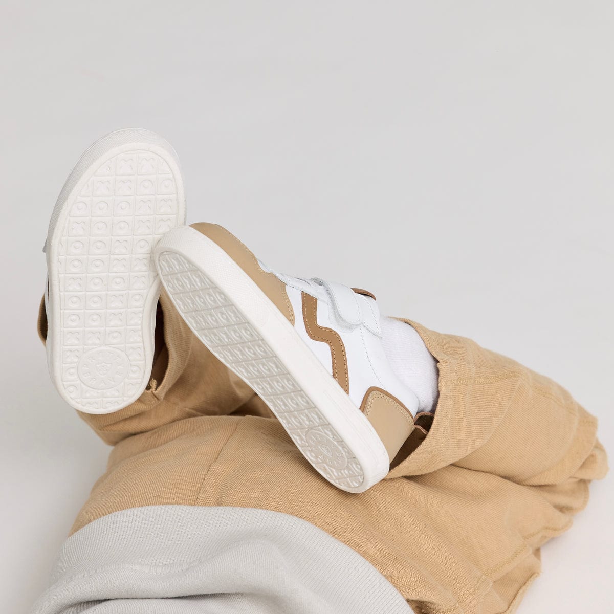 Pretty Brave Girls Shoes XO Trainer White/Tan