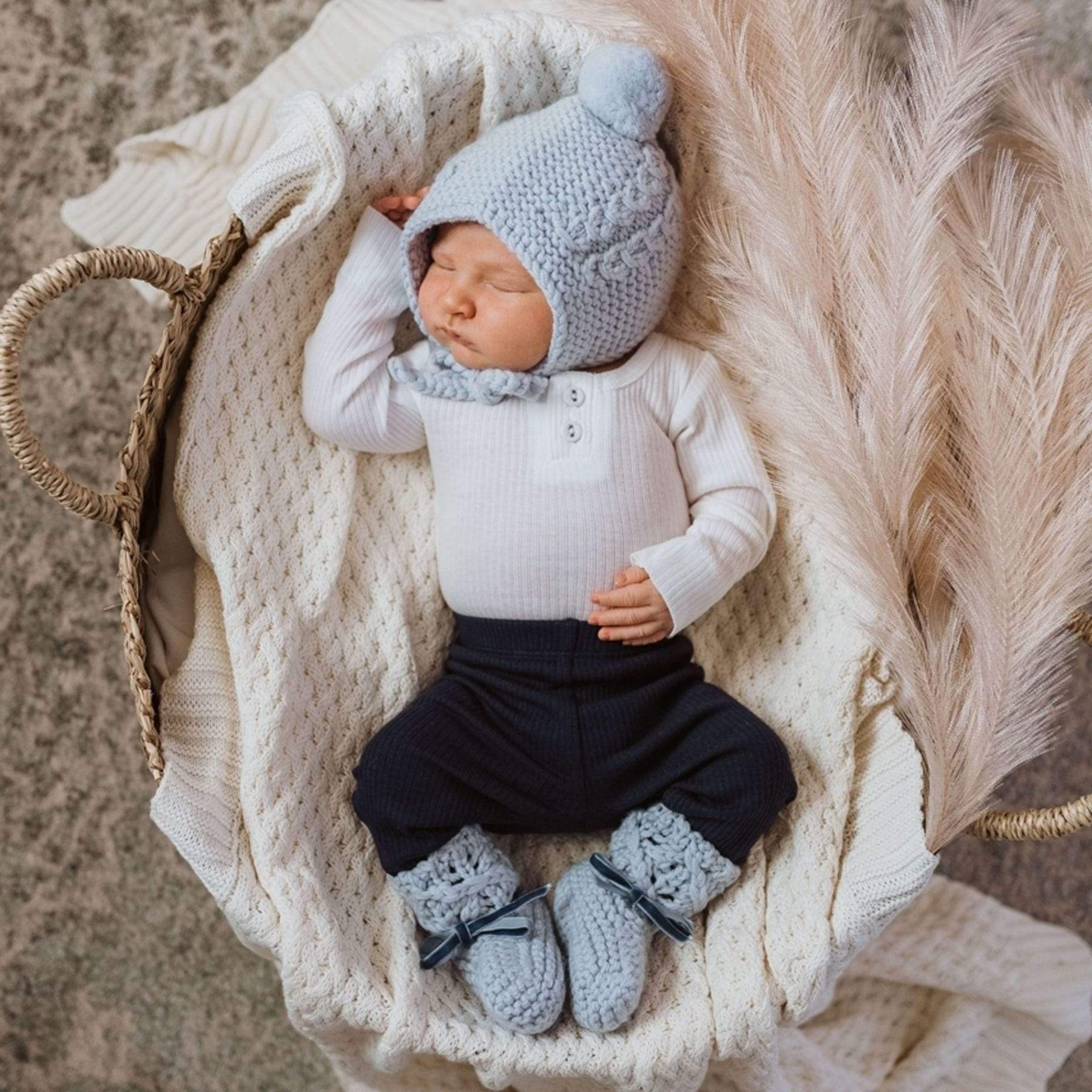 Snuggle Hunny Kids Accesories Hats Snuggle Hunny Merino Bonnet & Booties