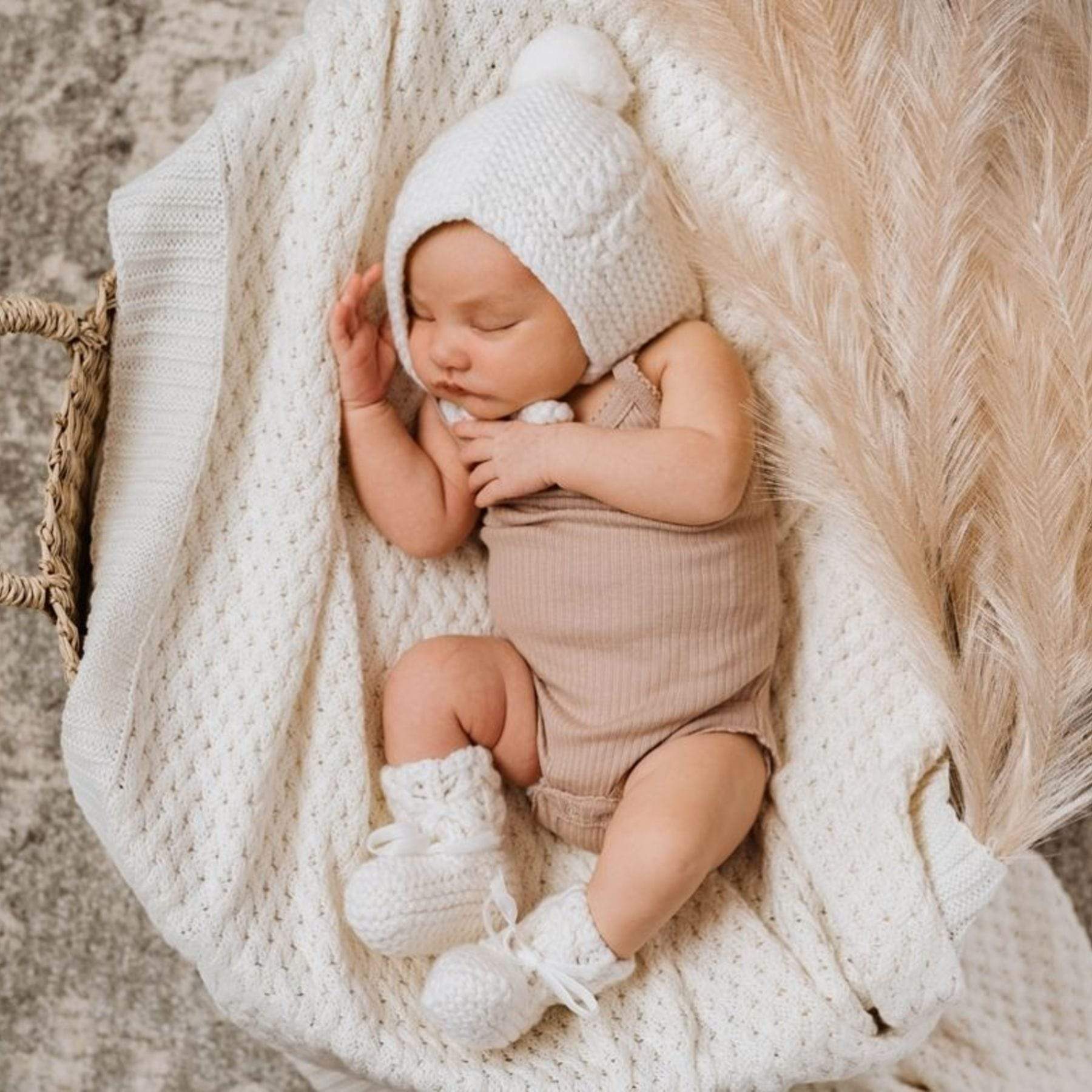 Snuggle Hunny Kids Accesories Hats Snuggle Hunny Merino Bonnet & Booties