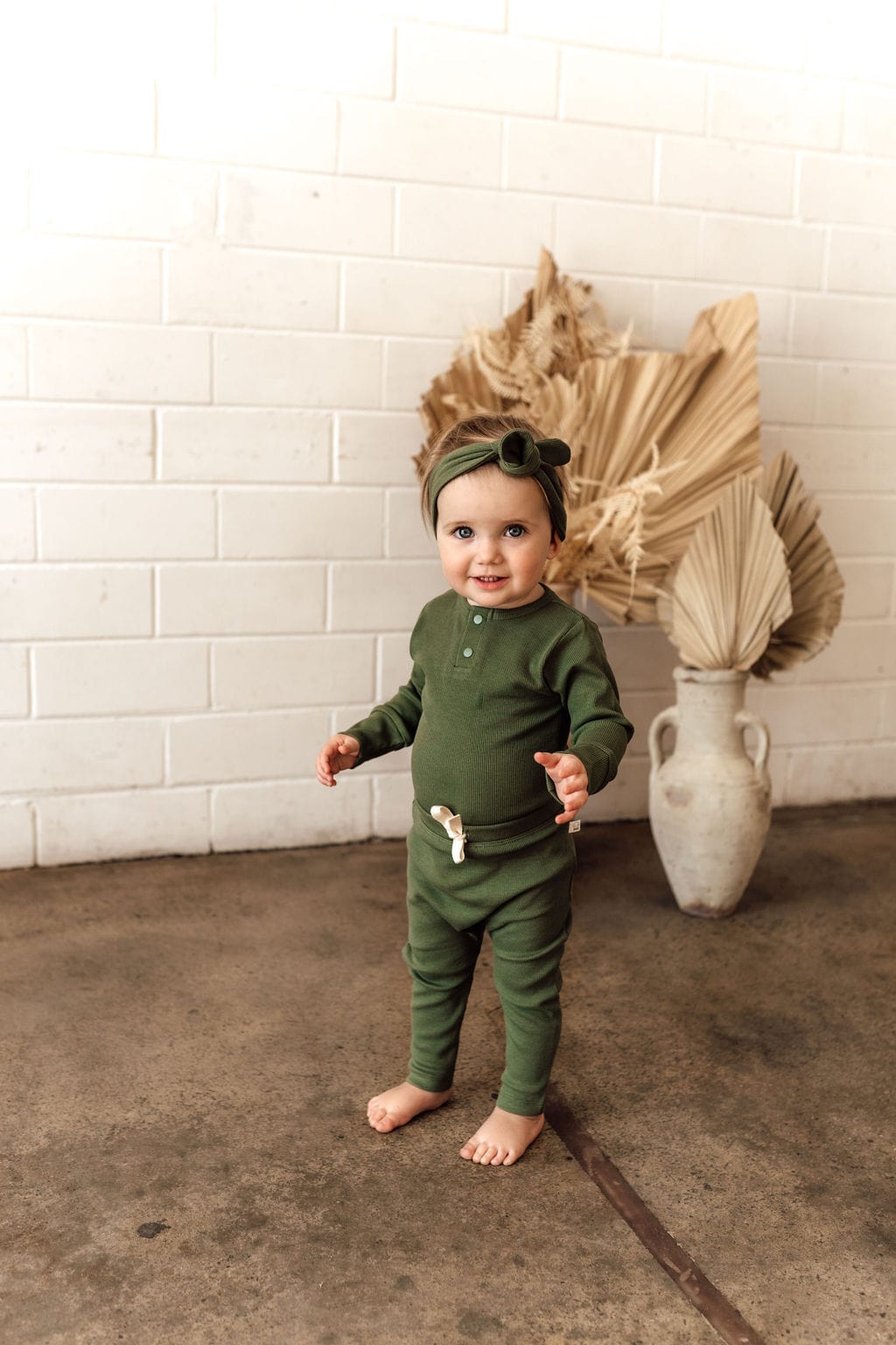 Snuggle Hunny Kids Accessory Hair Olive Ribbed Topknot