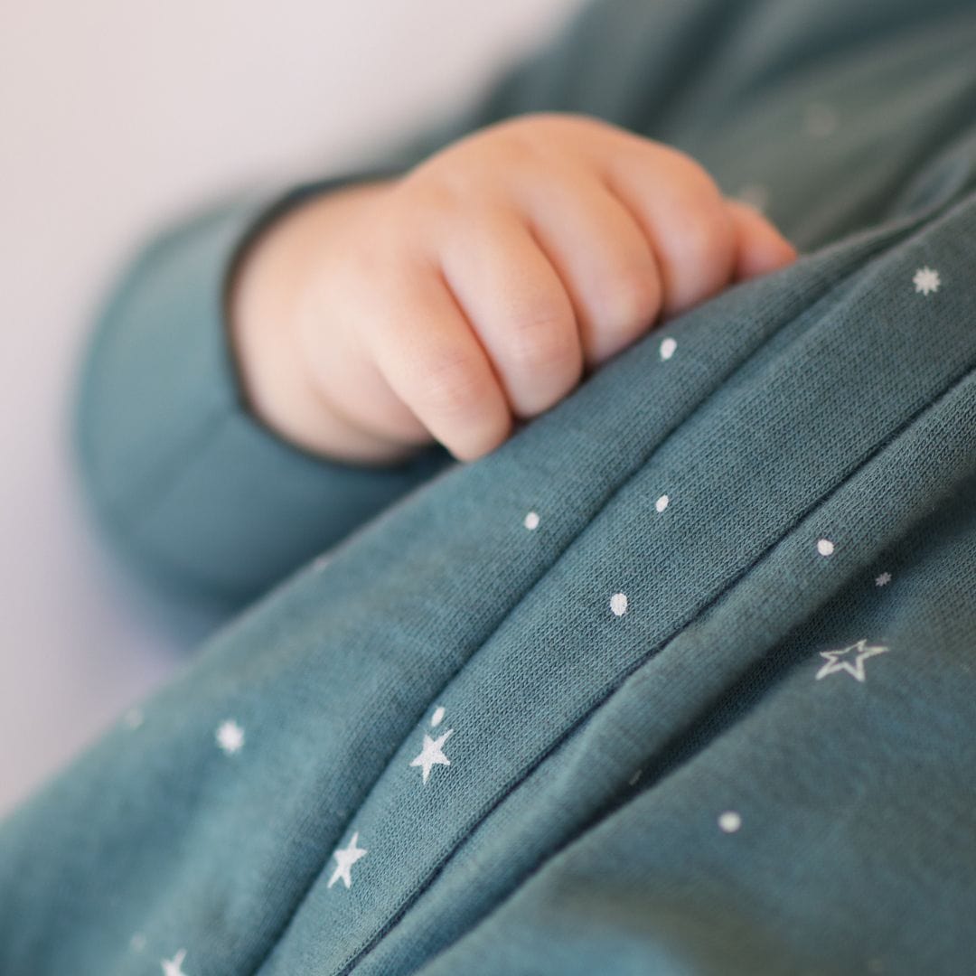 Woolbabe Linen Woolbabe 3 Seasons Front Zip Sleeping Bag - Pine Stars