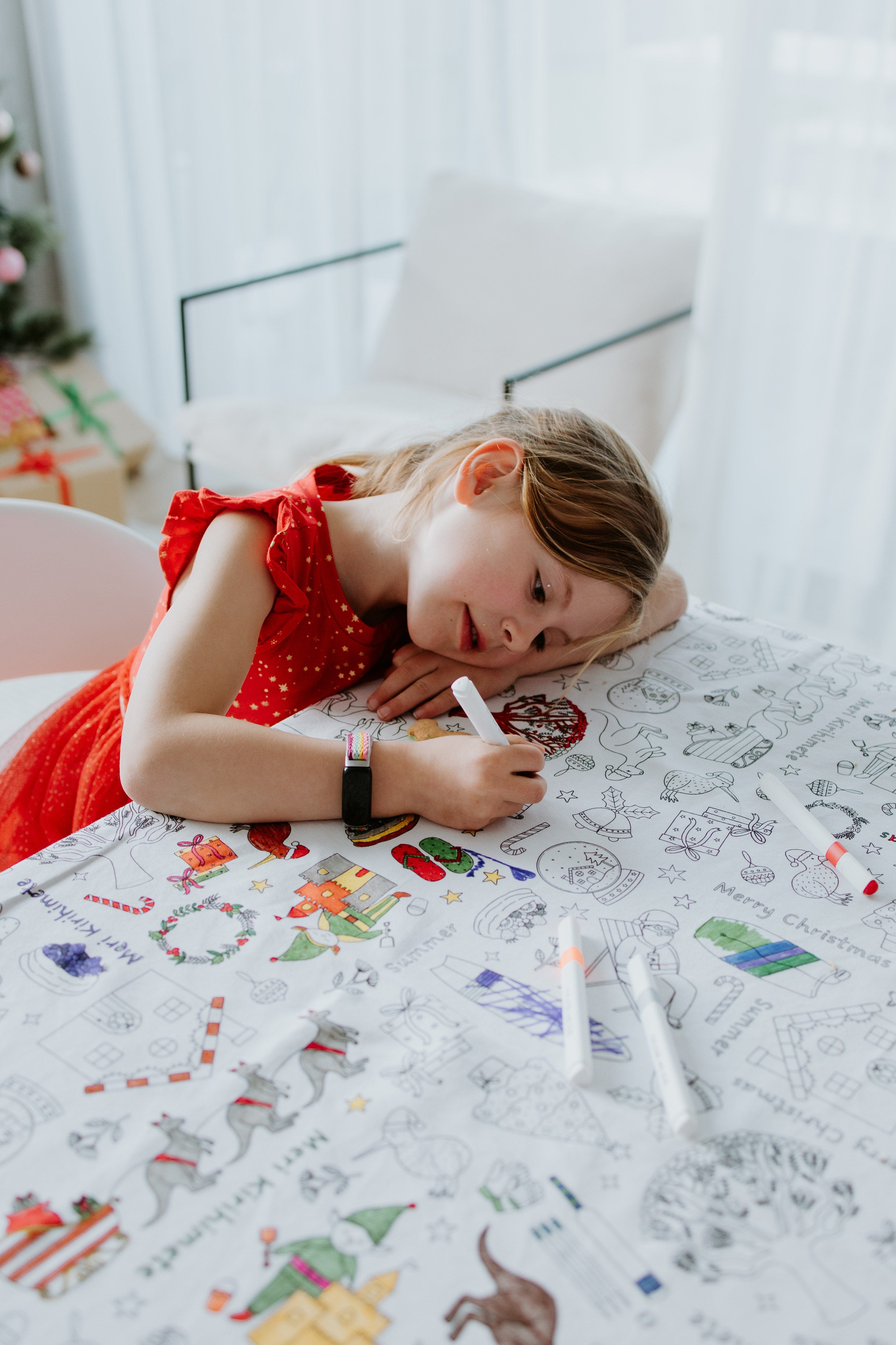 Colour Me Kids Accessory Feeding Christmas Down Under Washable & Reusable Colouring In Tablecloth Set