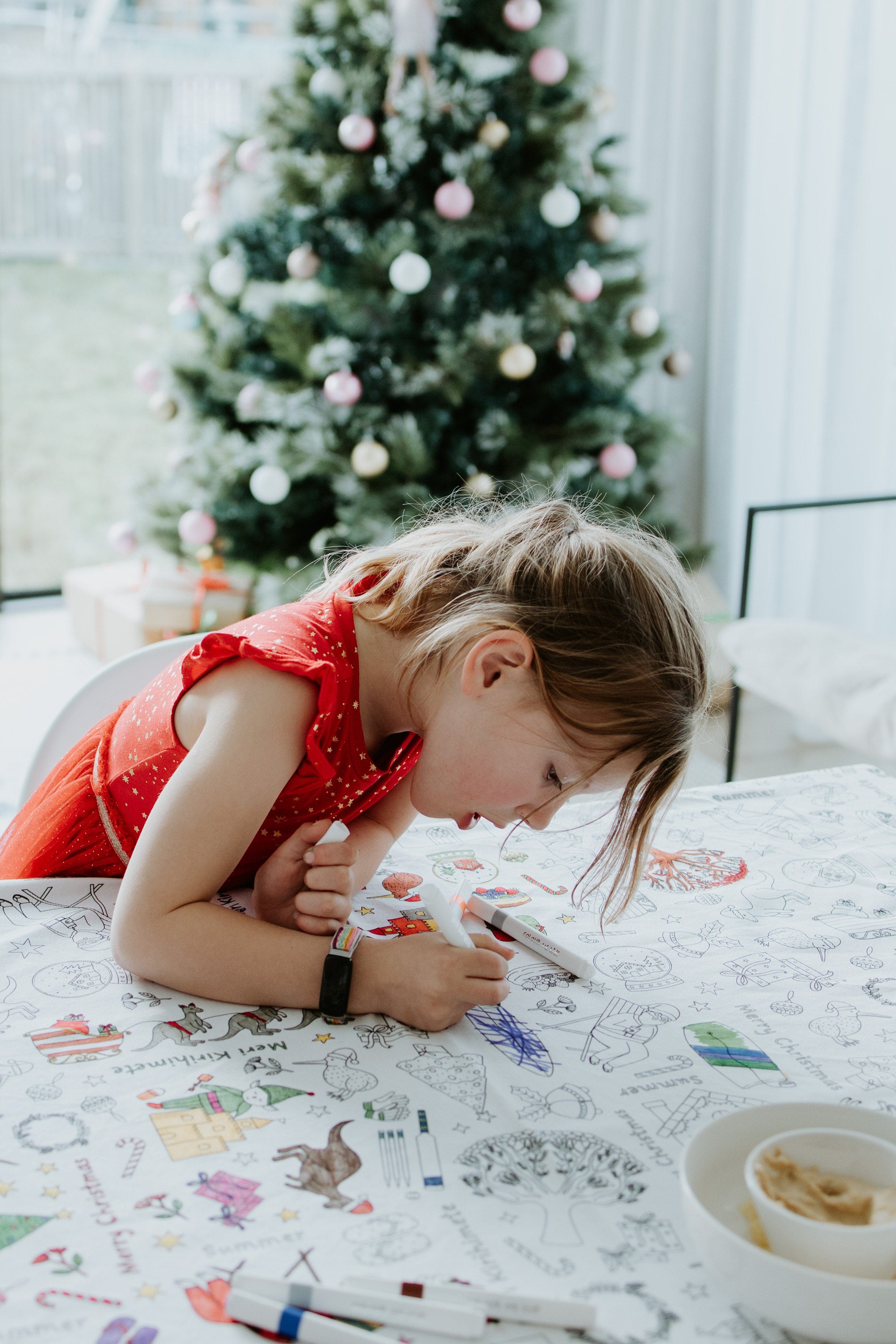 Colour Me Kids Accessory Feeding Christmas Down Under Washable & Reusable Colouring In Tablecloth Set