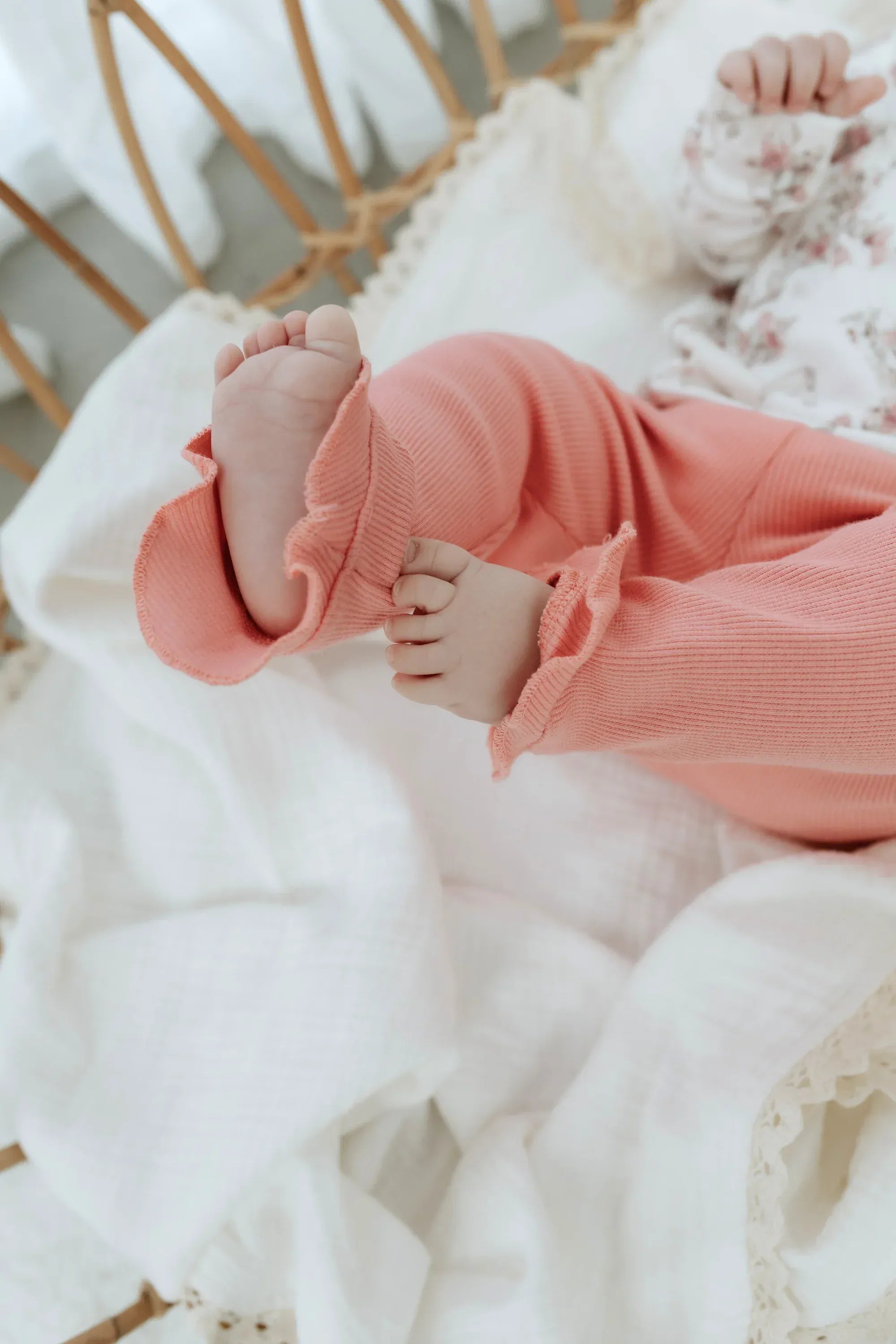 Confetti Kidz Girls Pants Rose Ribbed Leggings