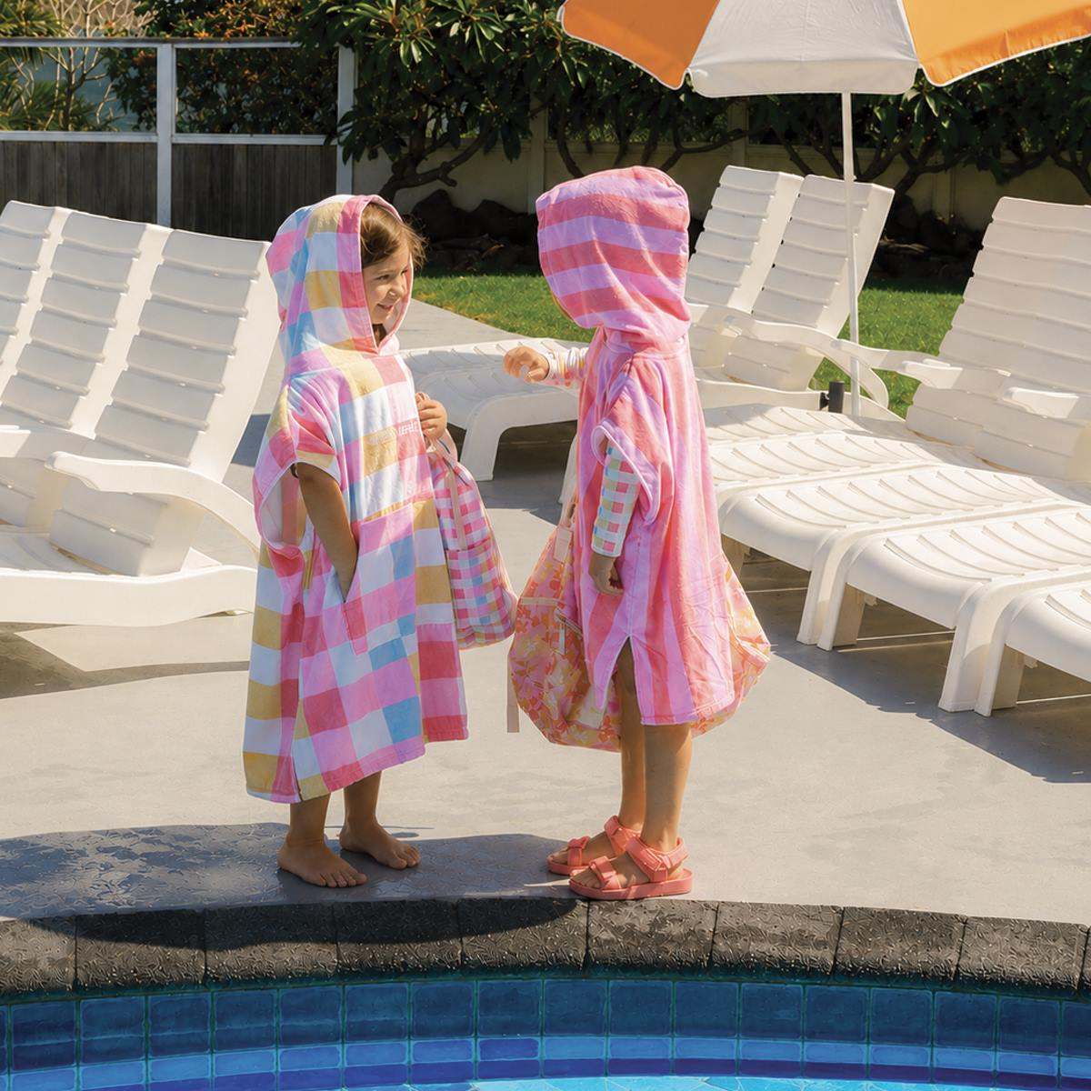 Crywolf Girls Swimwear Hooded Towel - Pop Gingham