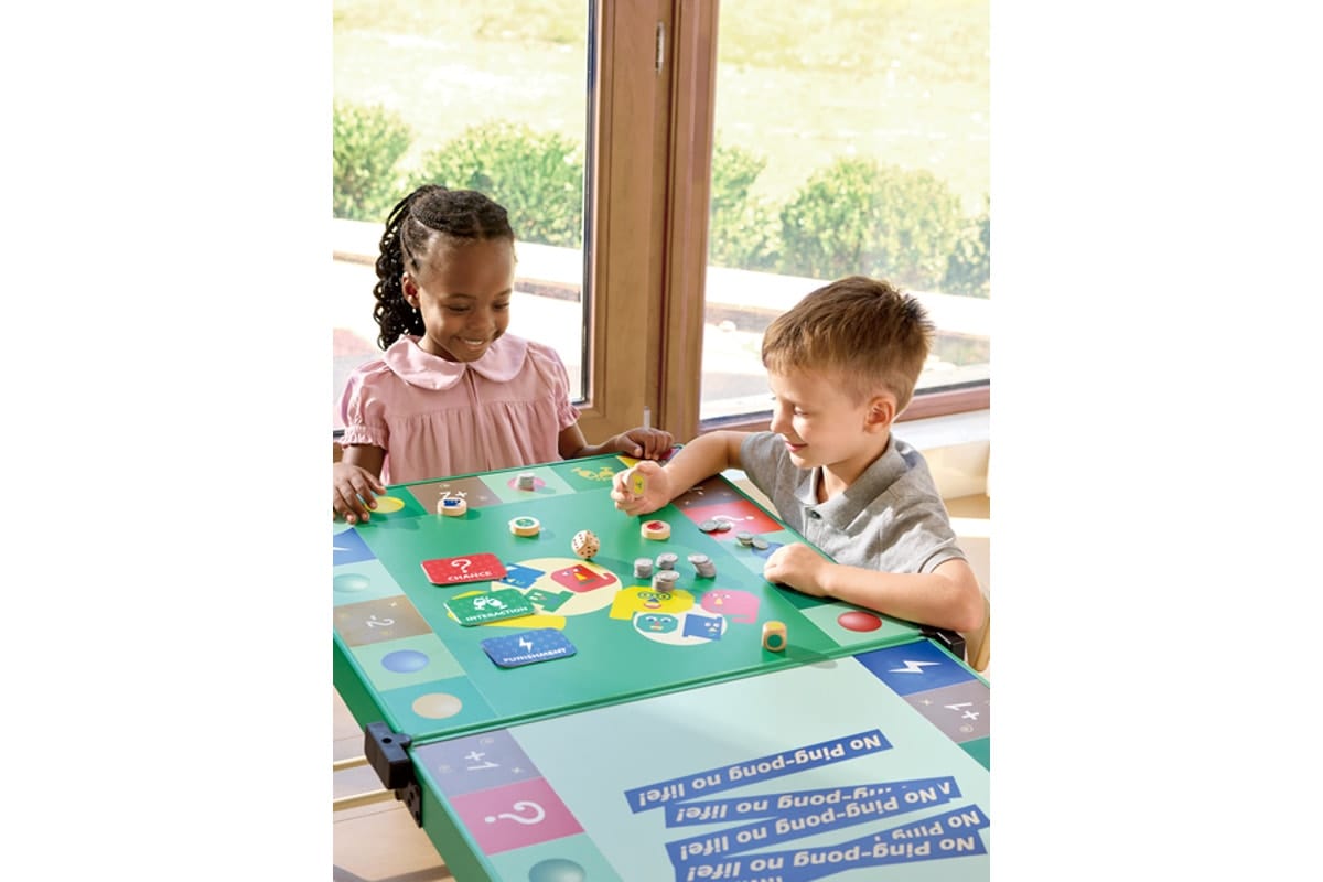 Hape Toys Hape 3 IN 1 Portable Games Table