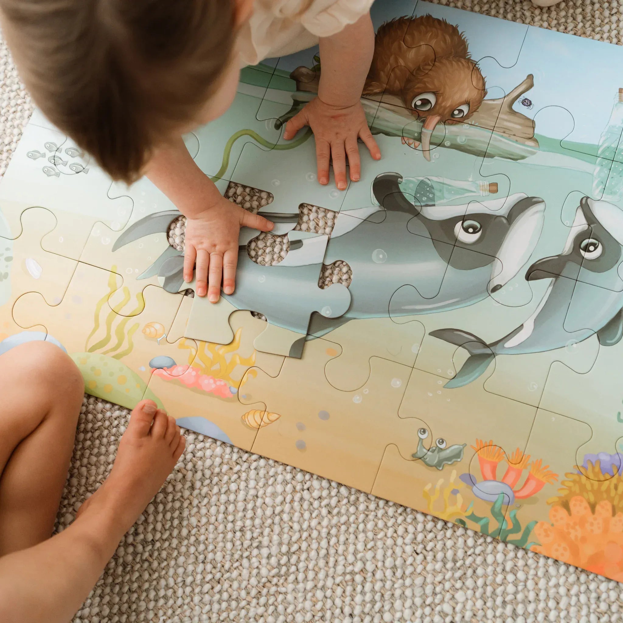 Illustrated Publishing Toys Maui Dolphin Mischief 24 Piece Floor Puzzle