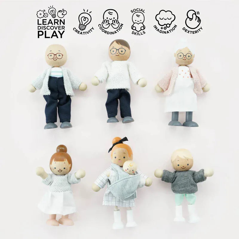 Le Toy Van Dolls House Family 7 Piece toy set with detailed miniature family figures