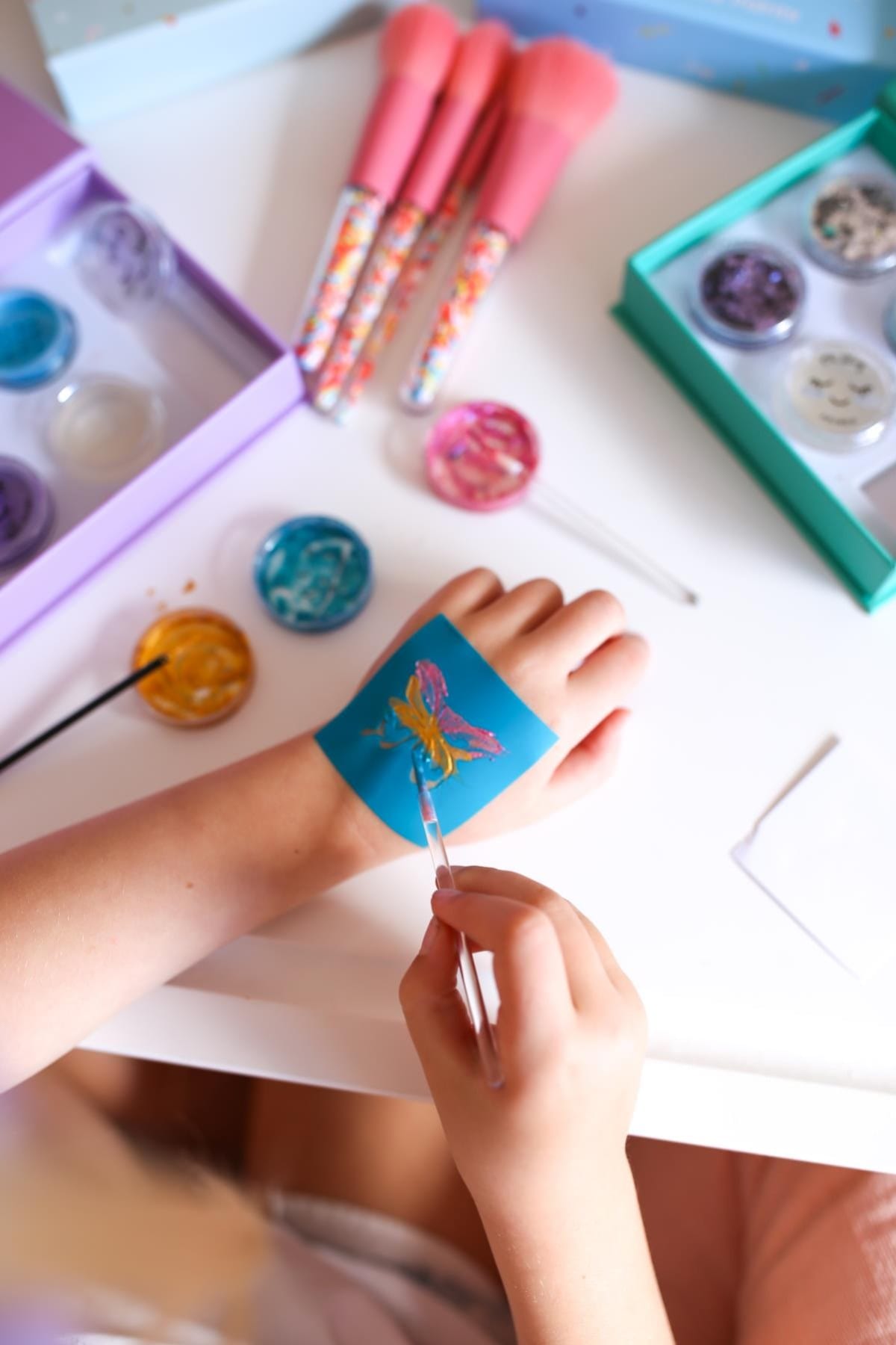 Oh Flossy Girls Accessory Reusable Adhesive Face Paint & Makeup Stencils - Teal