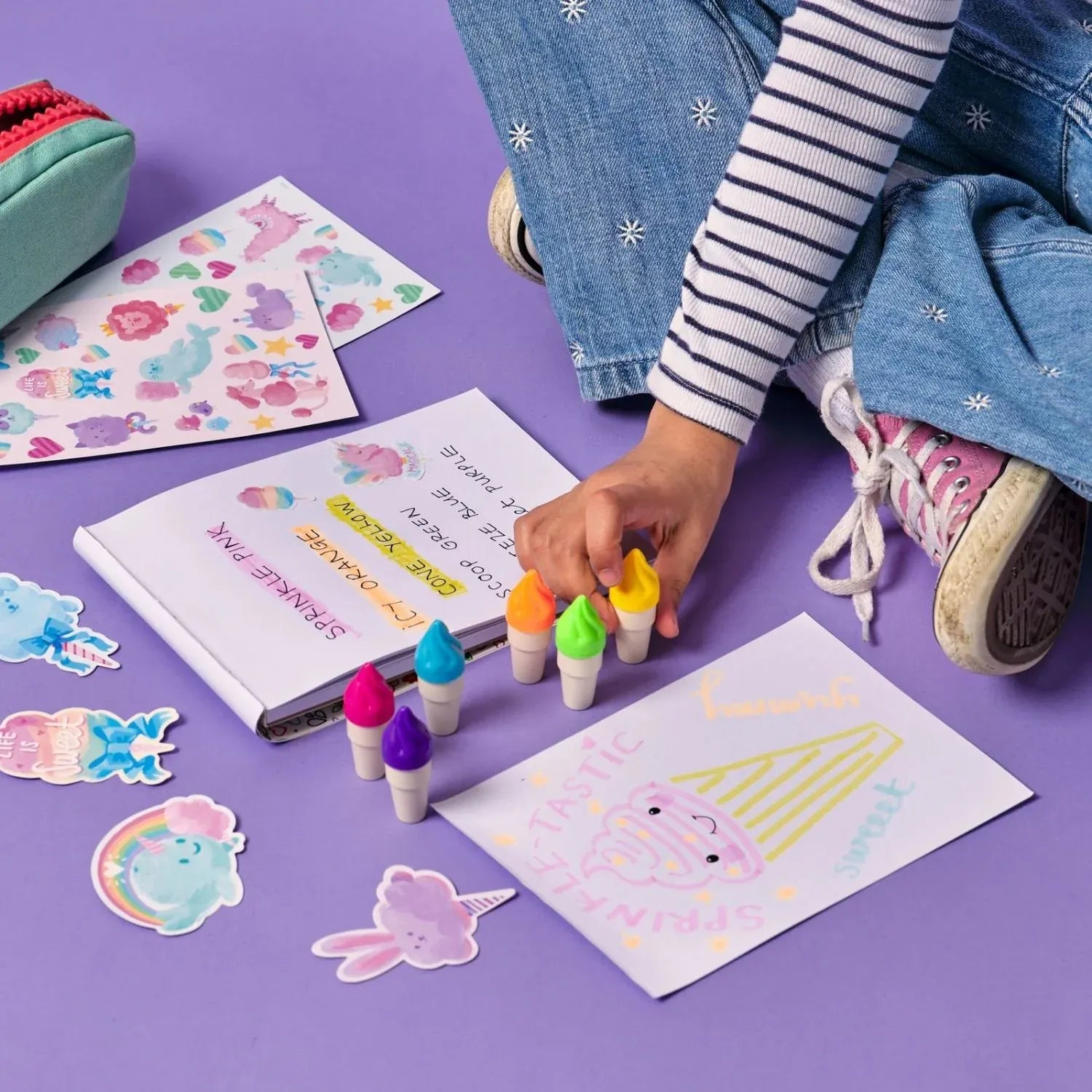 Ooly Toys Sweet Scoops Neon Highlighters - Strawberry Scent