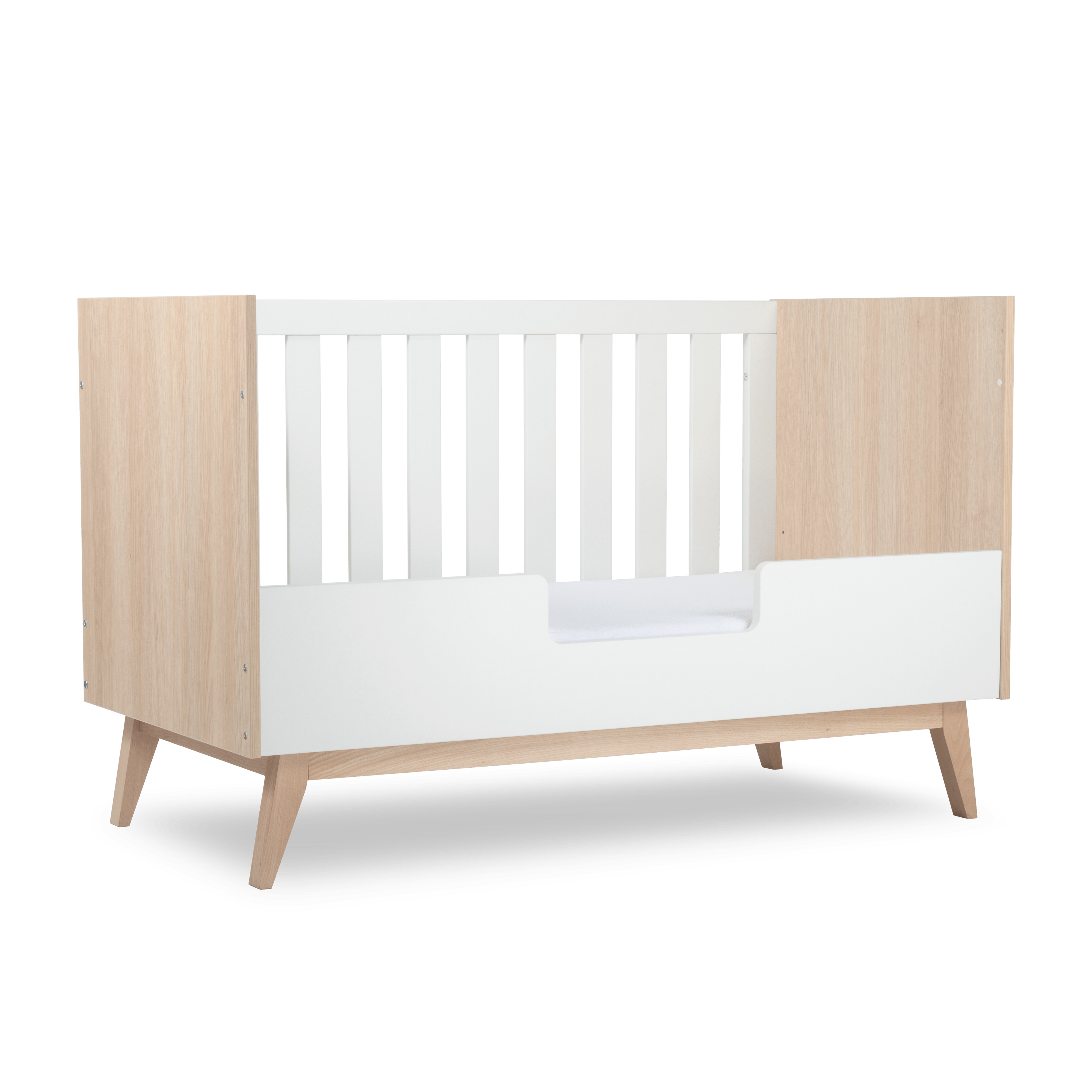 Parnell Baby Boutique Furniture Nursery Oak/White Tommi Cot