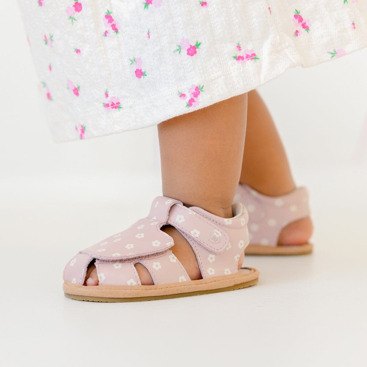 Pretty Brave Baby Shoes Milo Sandal in Mini Daisy