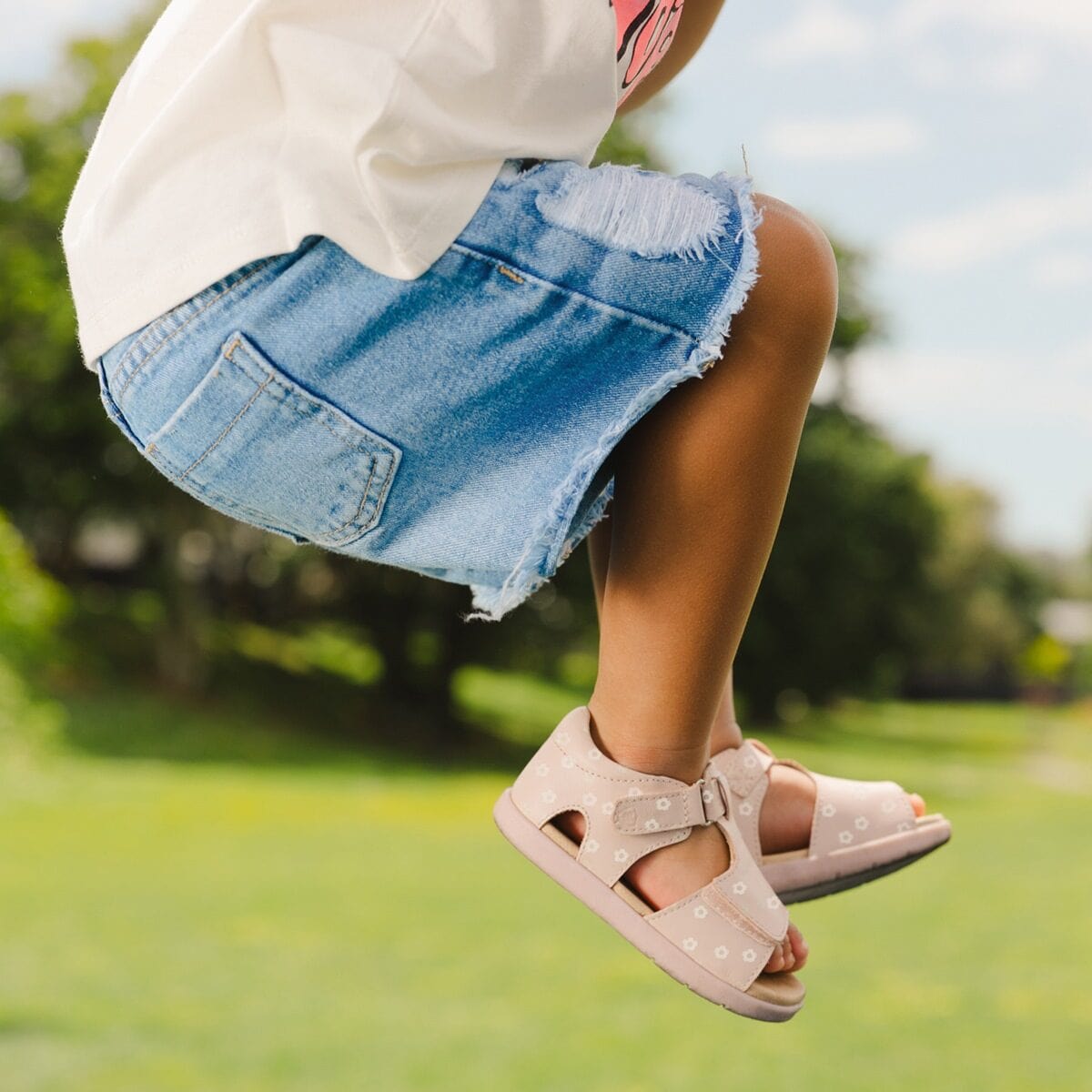 Pretty Brave Girls Shoes Bailey Sandal in Mini Daisy