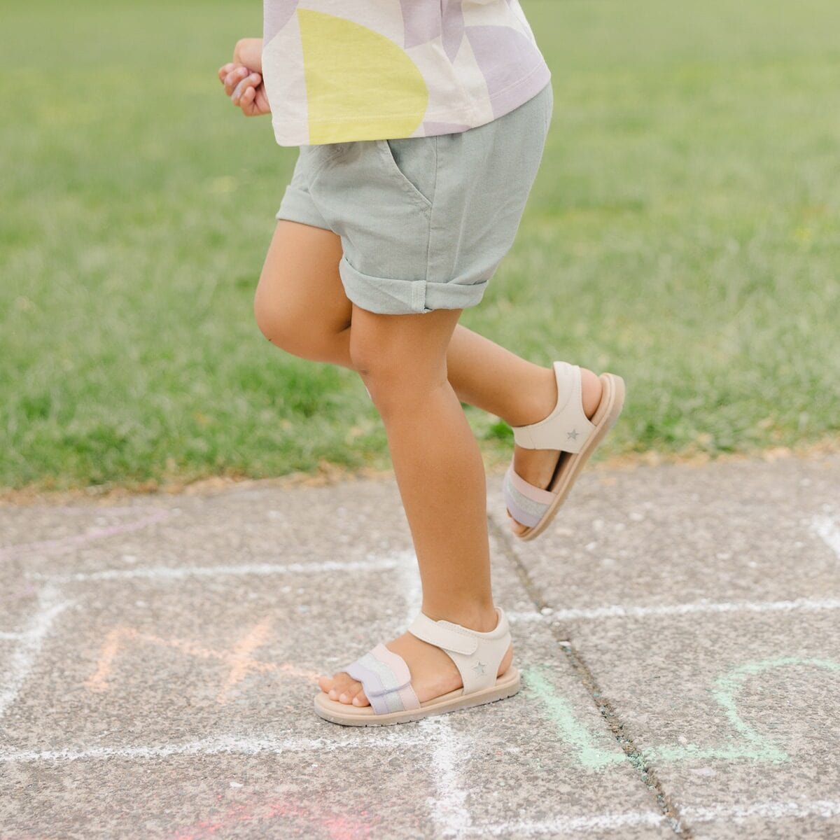 Pretty Brave Girls Shoes Star Sandal in Sparkle